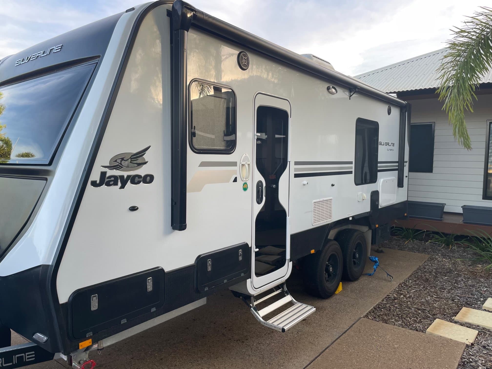 2023 Jayco Silverline 21.65-3 Outback