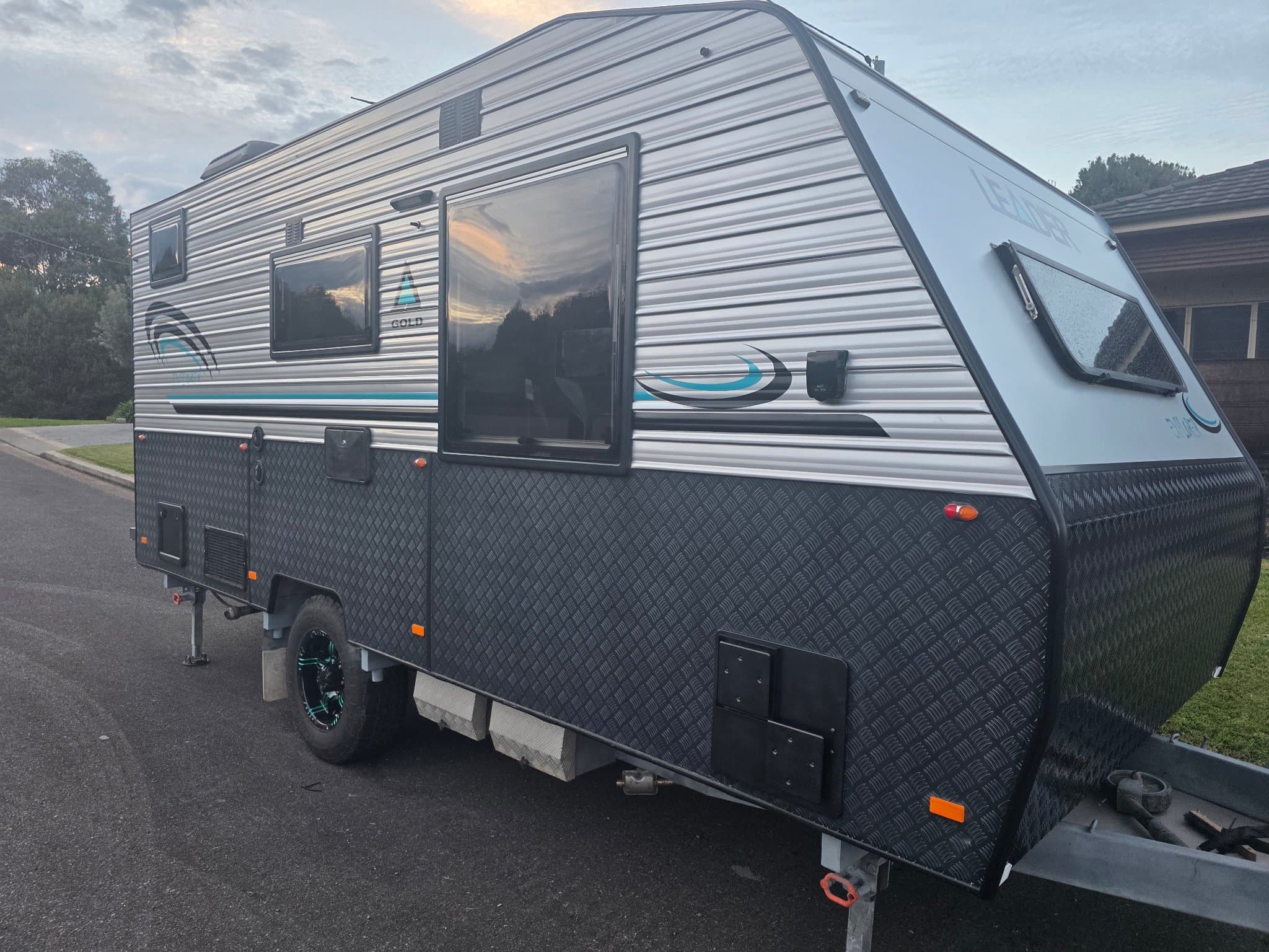2016 Leader Caravans Explorer Tourer 18ft 6 — photo 3