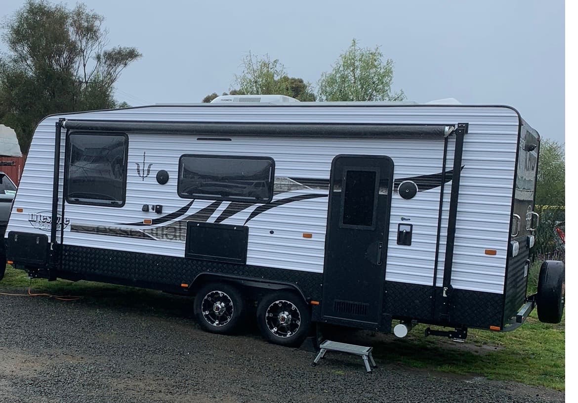 2020 Essential Caravans Cruiser V5-2 20'6"