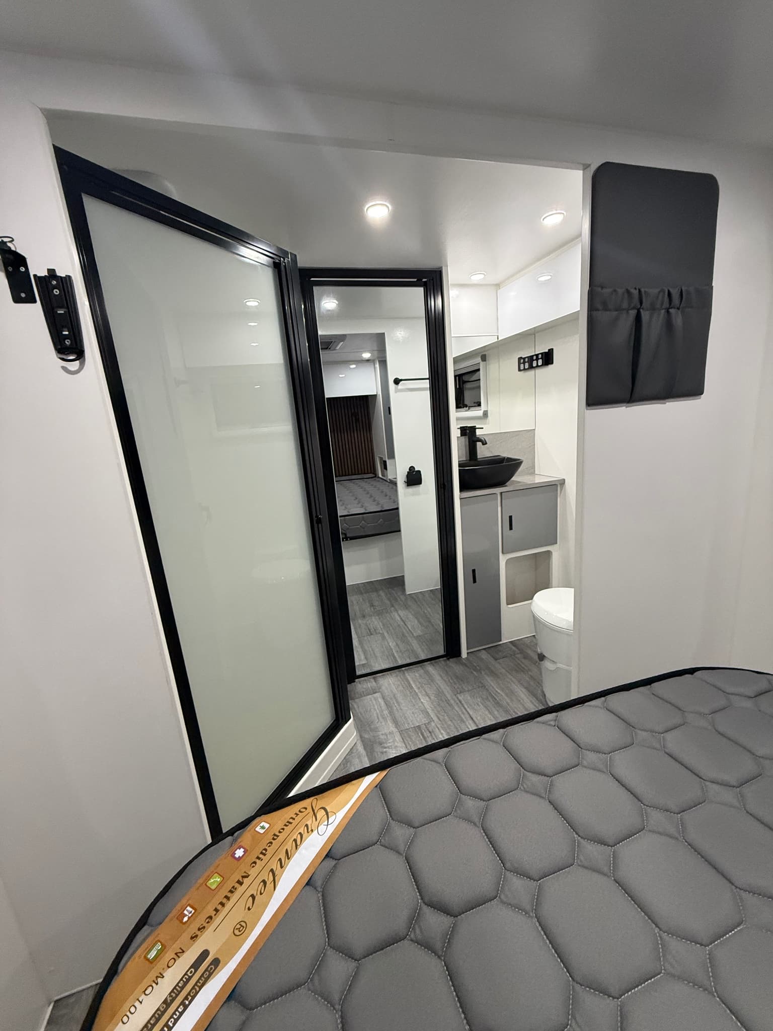 2025 Aussie Fivestar Caravans Adventurer Xtreme 21'6 Front Club — photo 2