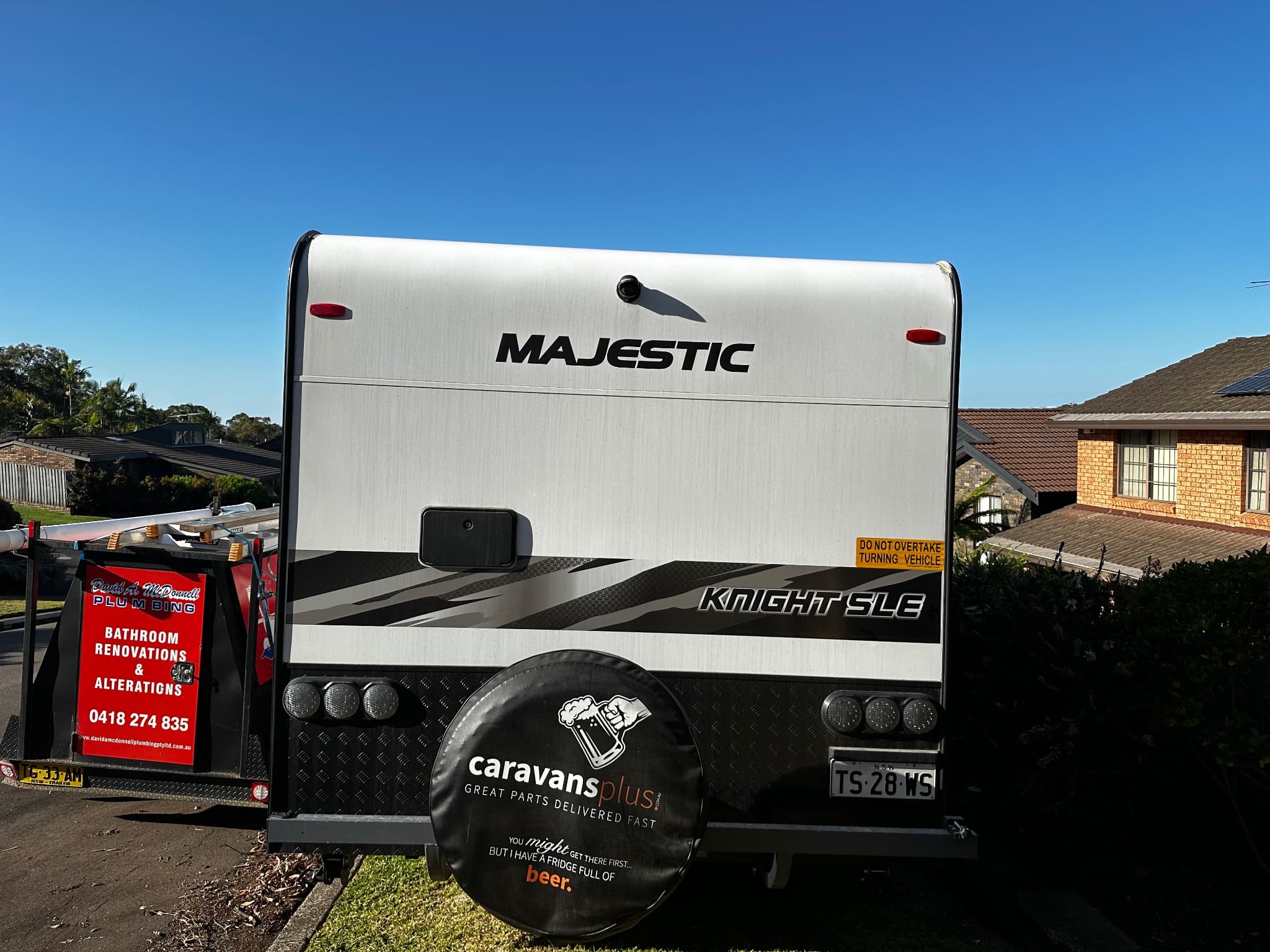 2022 Majestic Caravans Knight SLE 20'6 — photo 2