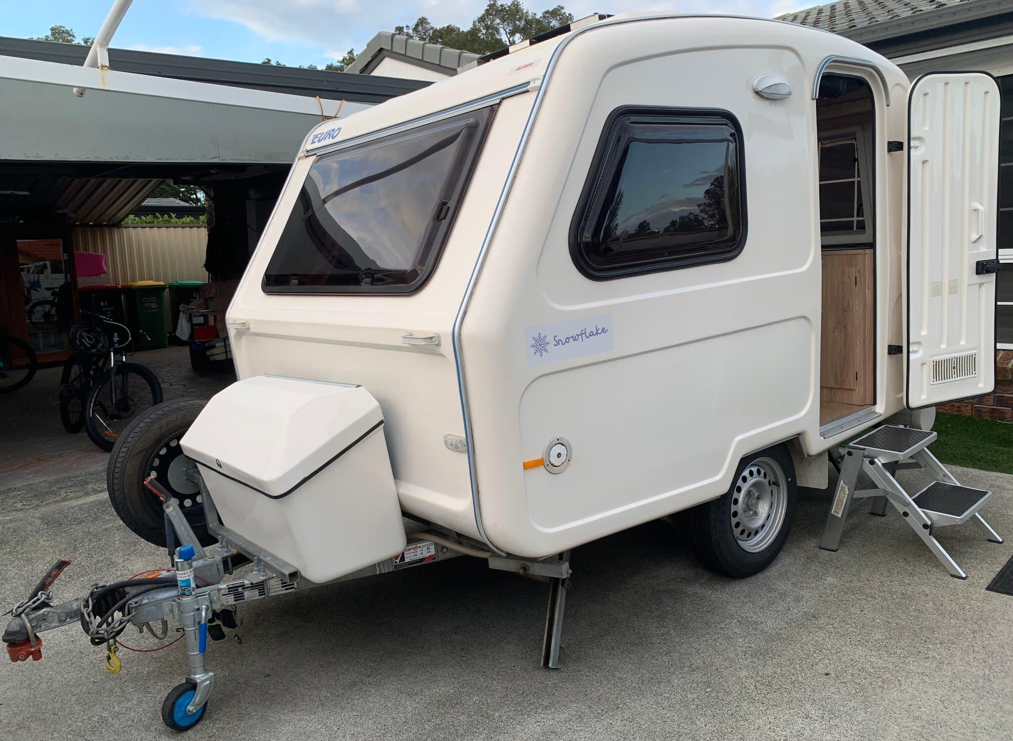 2023 Euro Caravans Glider - Double bed with bathroom — photo 2