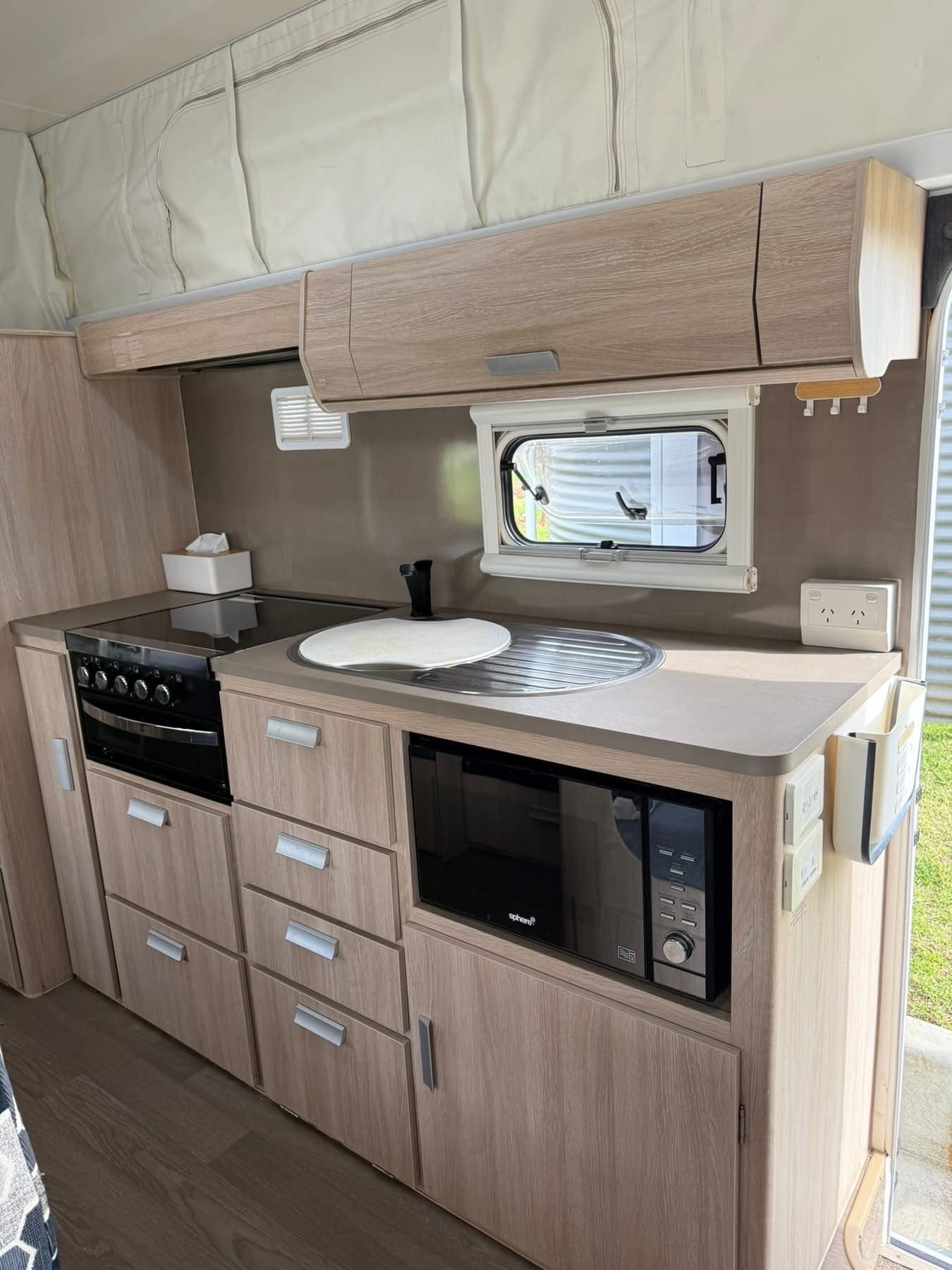 2016 Jayco Expanda Pop Top 17.55-2 — photo 2