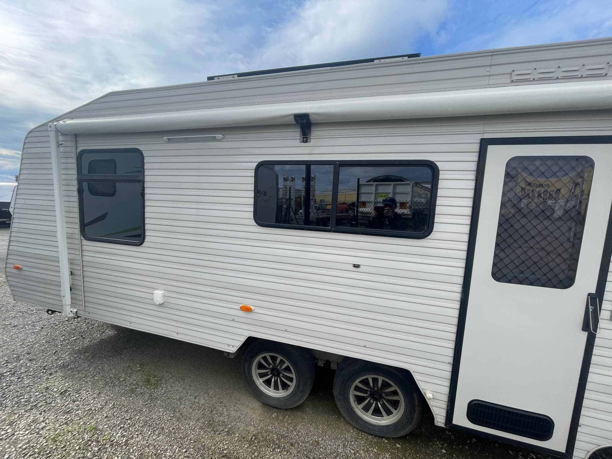 2011 Coromal Lifestyle 635S — photo 2