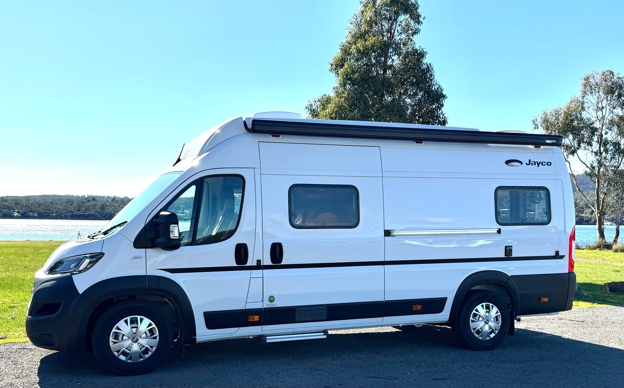2024 Jayco 2024 JRV FD 19-4 — photo 2