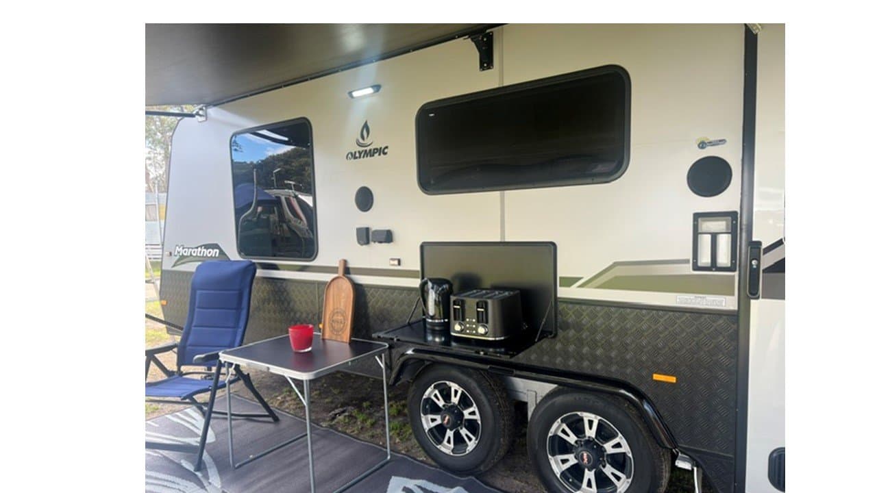 2022 Olympic Caravans Marathon 19'6"-2 — photo 2