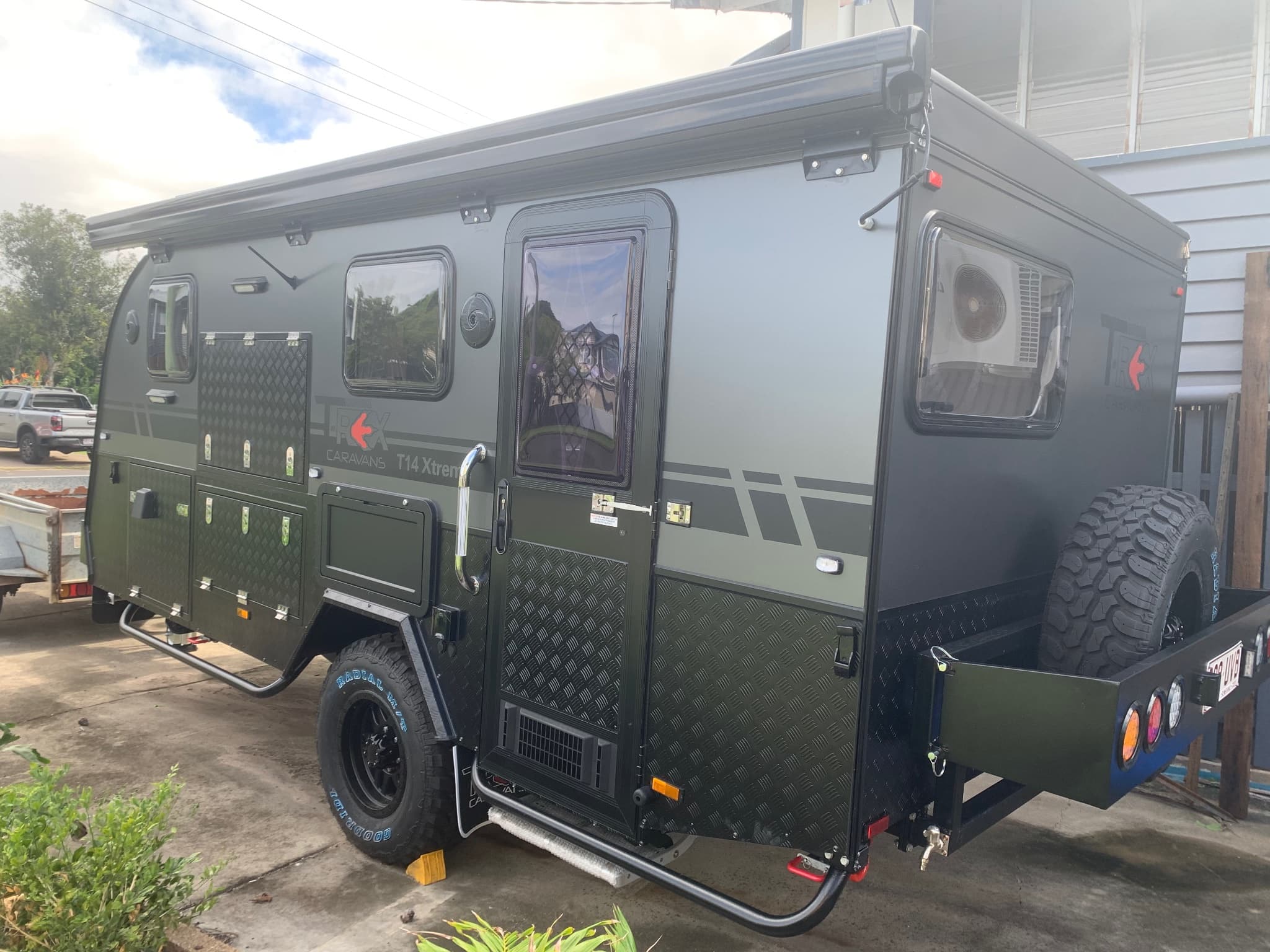 2025 Long Haul Campers T-Rex T14 Xtreme — photo 2