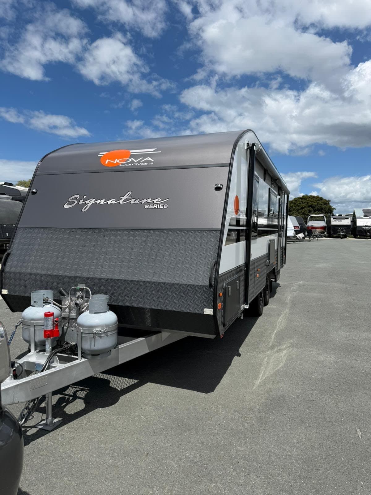 2020 Nova Caravans Bravo 206-1RS — photo 2