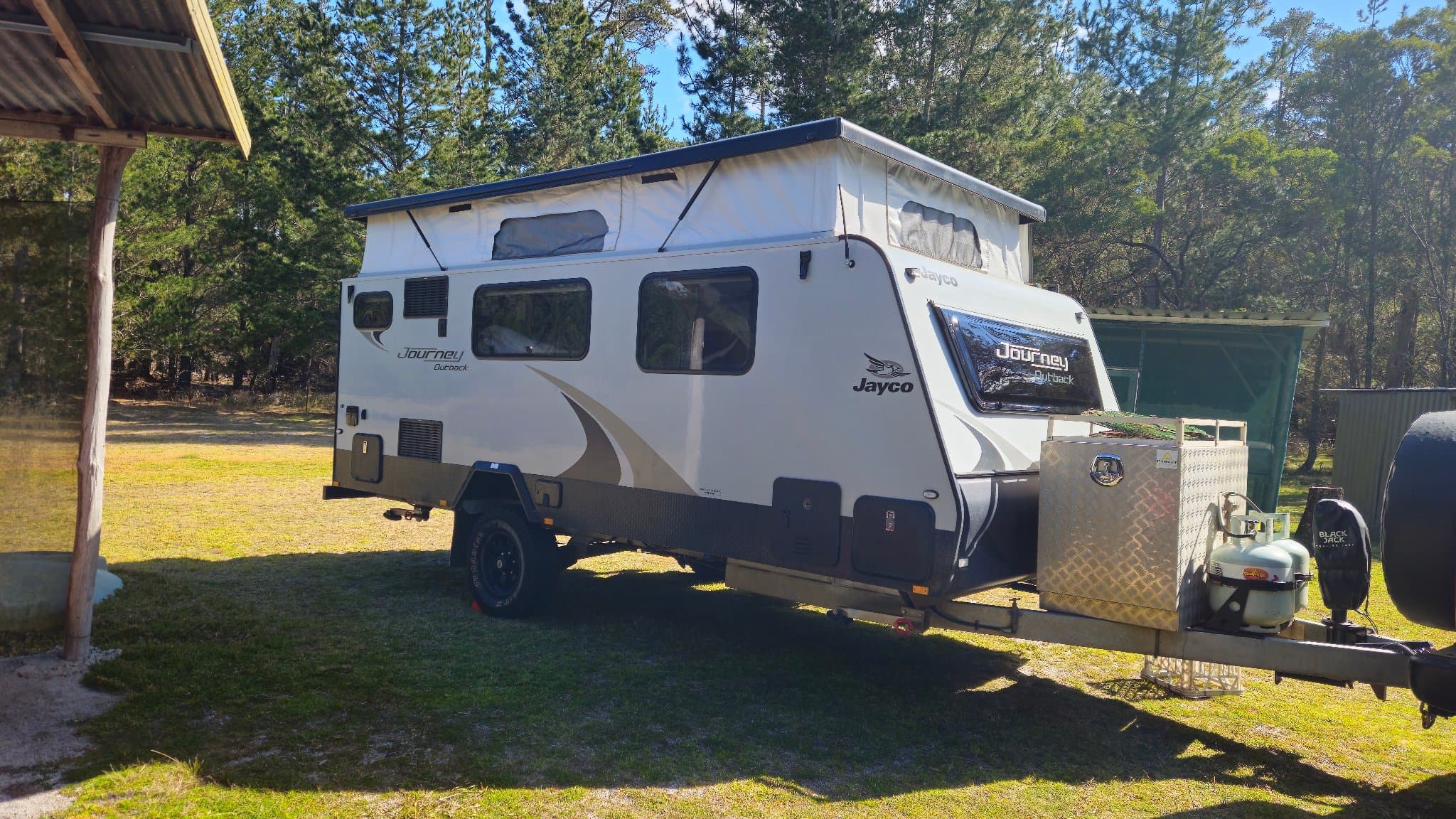 2022 Jayco Journey Outback 16.6 — photo 2