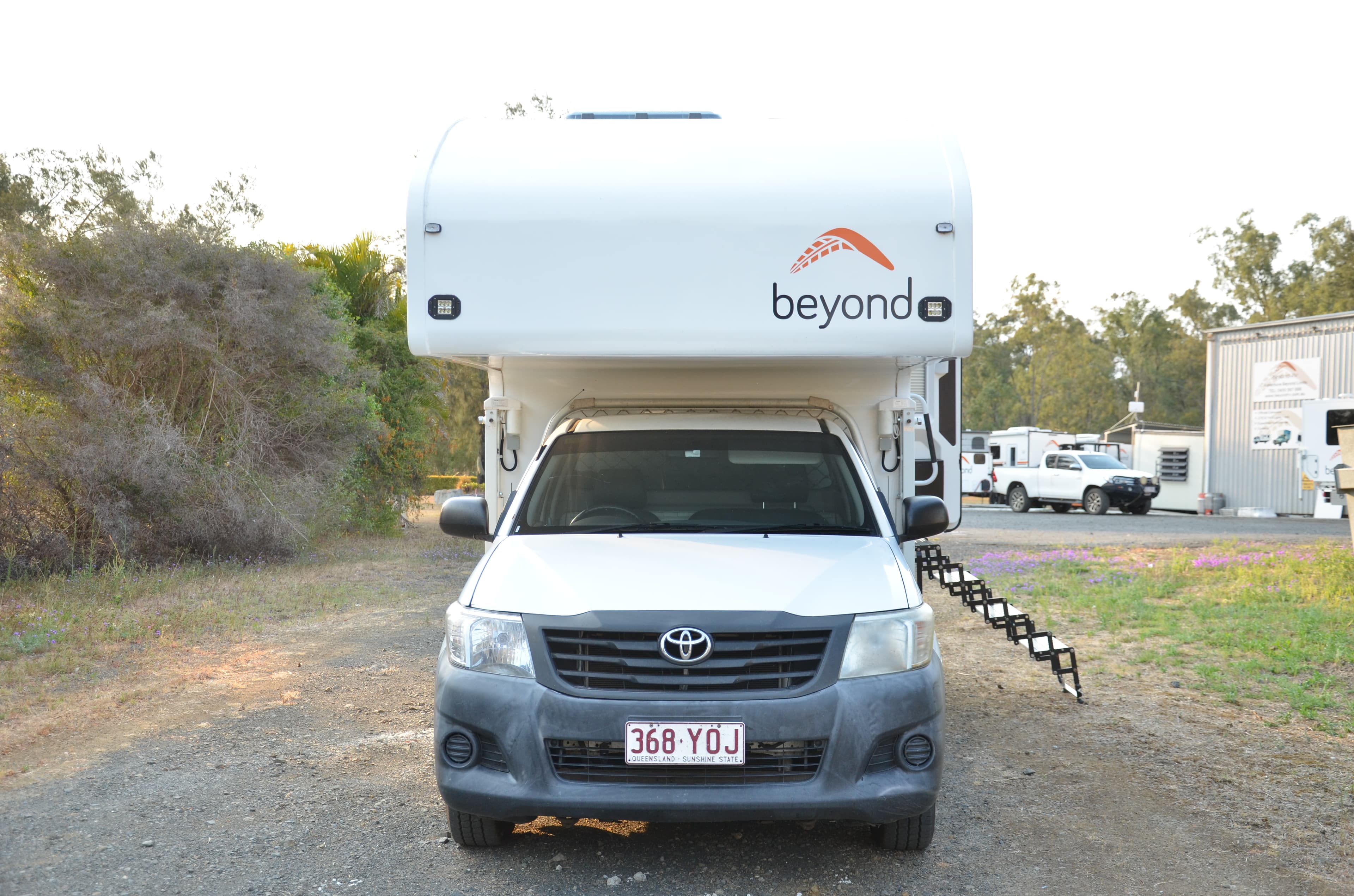 2025 Beyond RV Advent 2300 — photo 2