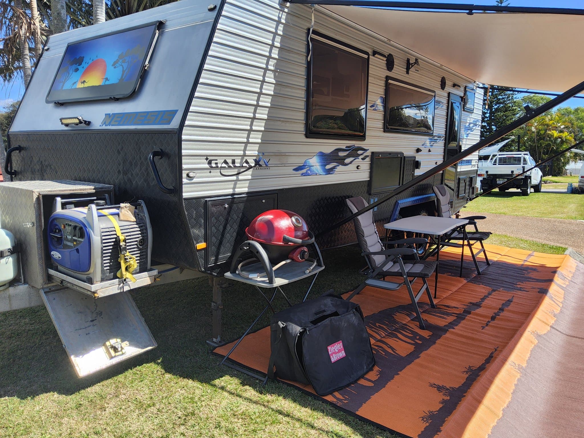2016 Galaxy Caravans Nemesis — photo 2