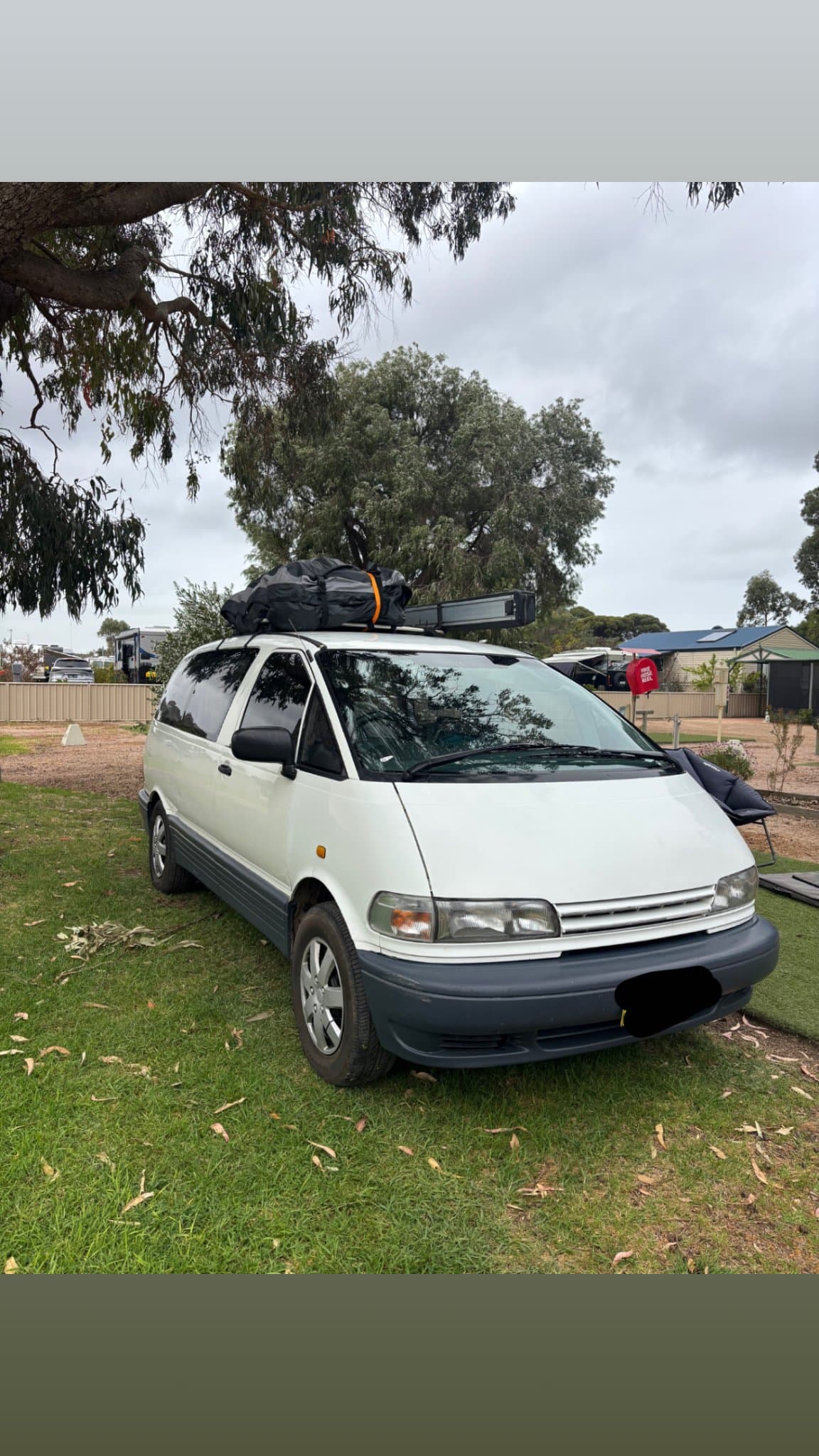 1999 Toyota Tarago — photo 2