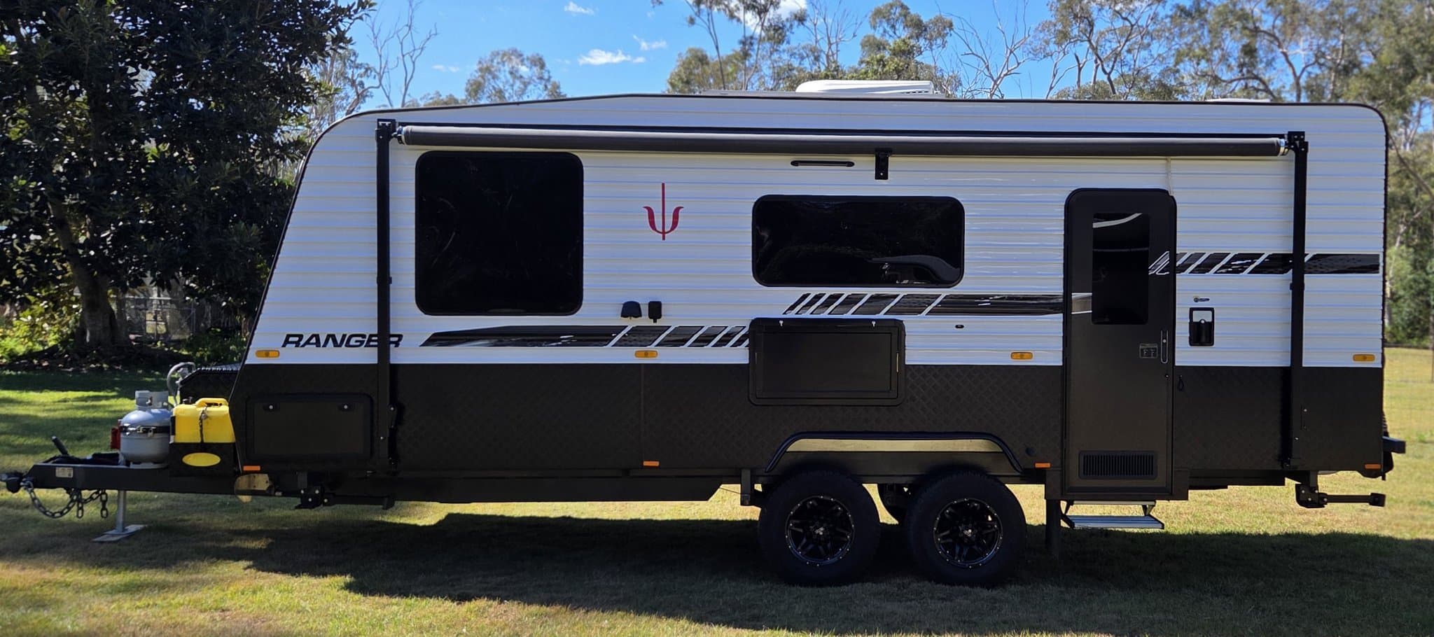 2024 Essential Caravans Ranger V7 Club 21'6" — photo 2