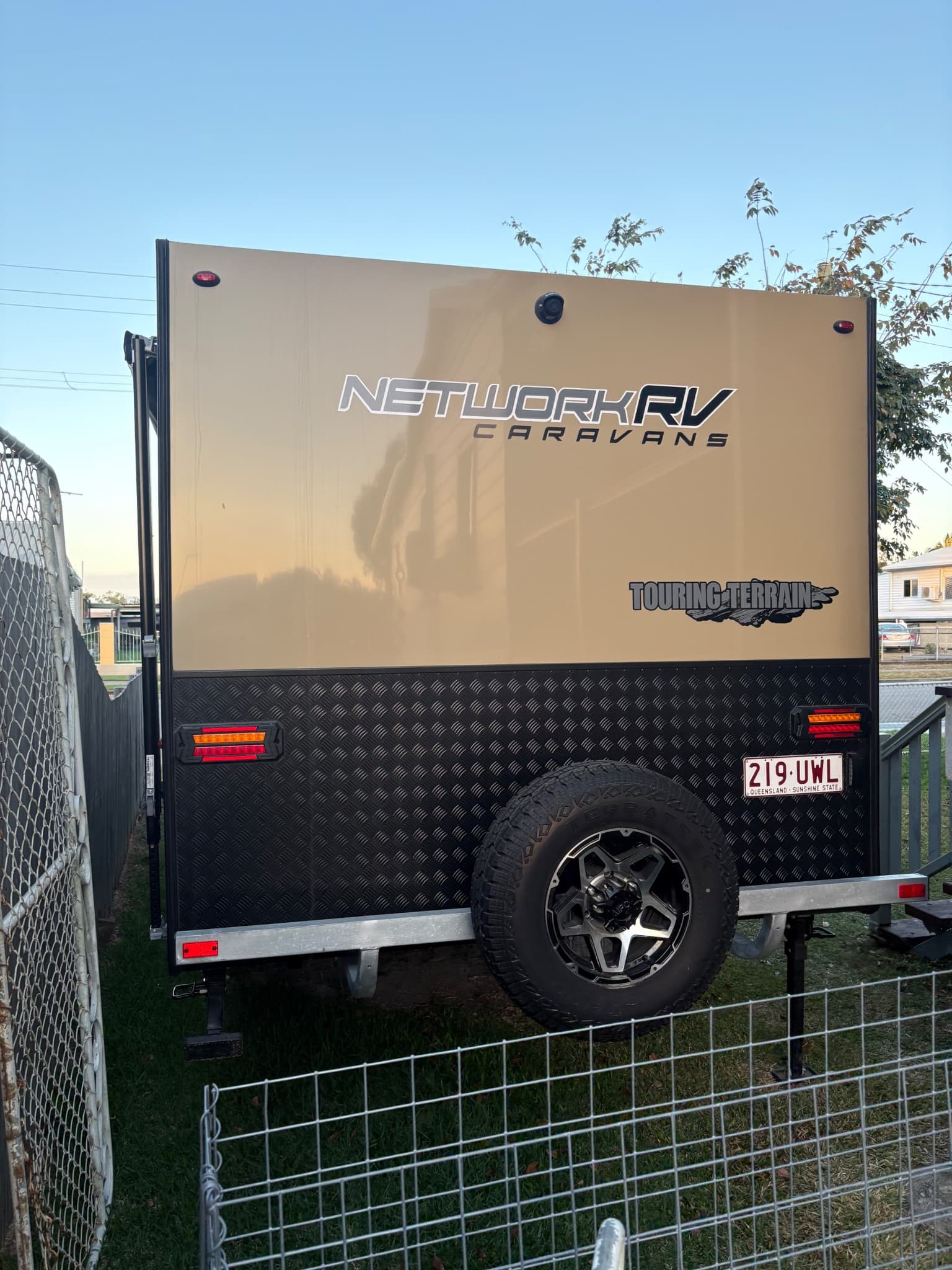 2025 Network RV Caravans Family 21'6FT Angled Ensuite Bunk — photo 2