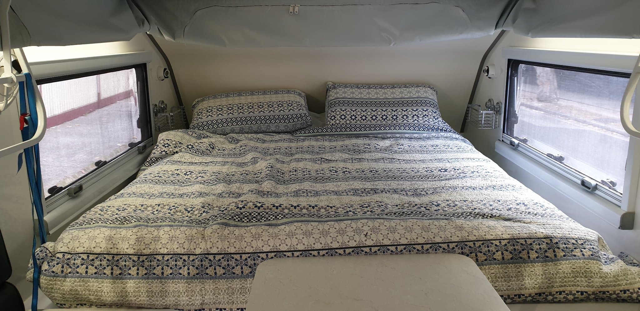 2020 RhinoMax Campers Discovery MK2 14ft Hybrid Camper — photo 2