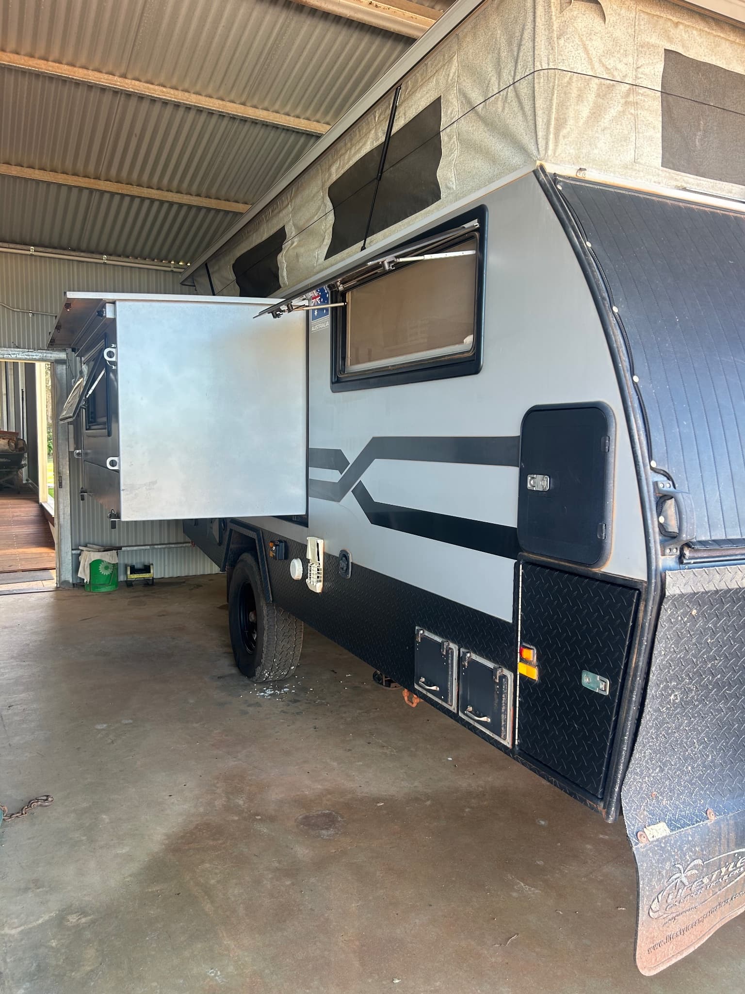 2018 Lifestyle Campers AT2-NB Off Road Boss — photo 2