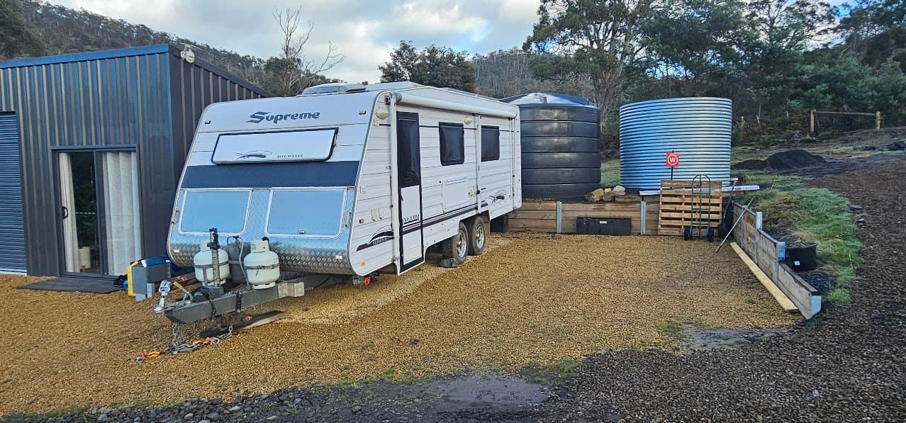 2011 Supreme Caravans Classic Tourer 1760_C — photo 2