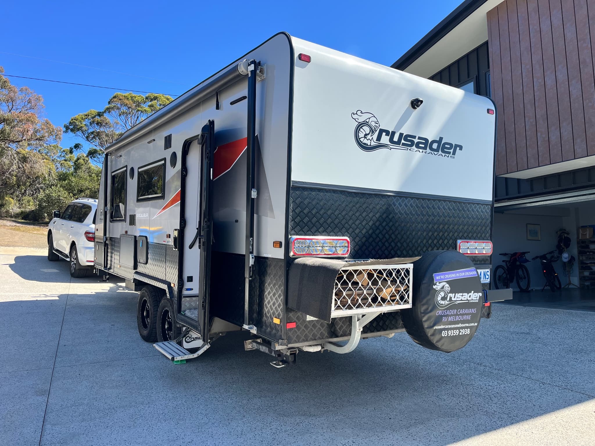 2021 Crusader Caravans Excalibur Nobleman 21'3 — photo 2