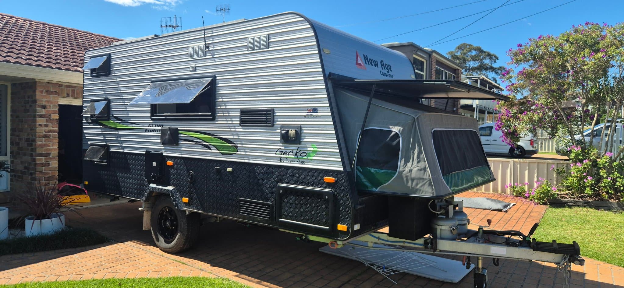 2017 New Age Caravans Gecko GE14B Enduro Triple Bunk — photo 2