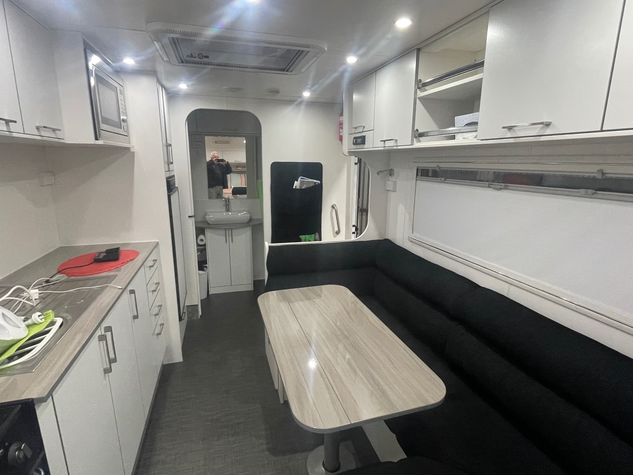 2016 New Age Caravans Manta Ray 19ER Embark — photo 2