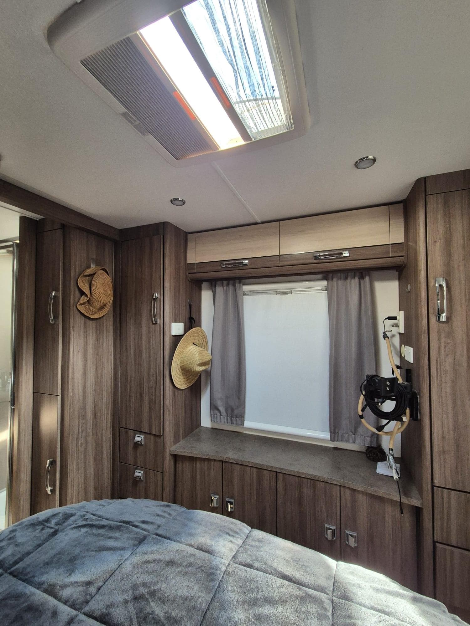 2014 Jayco Silverline 21.65-3 Touring — photo 2
