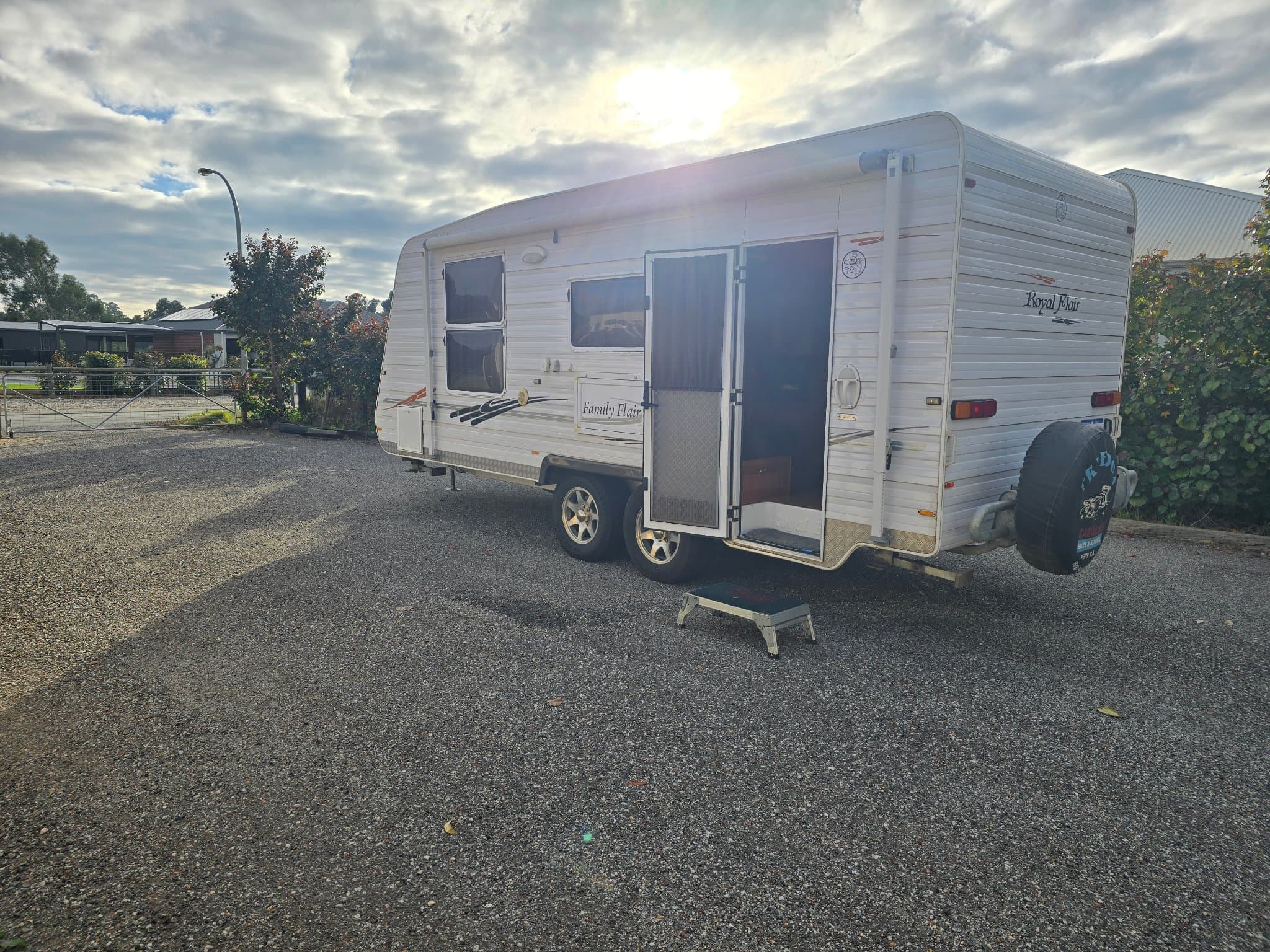 2010 Royal Flair Caravans Family Flair 19'6-2