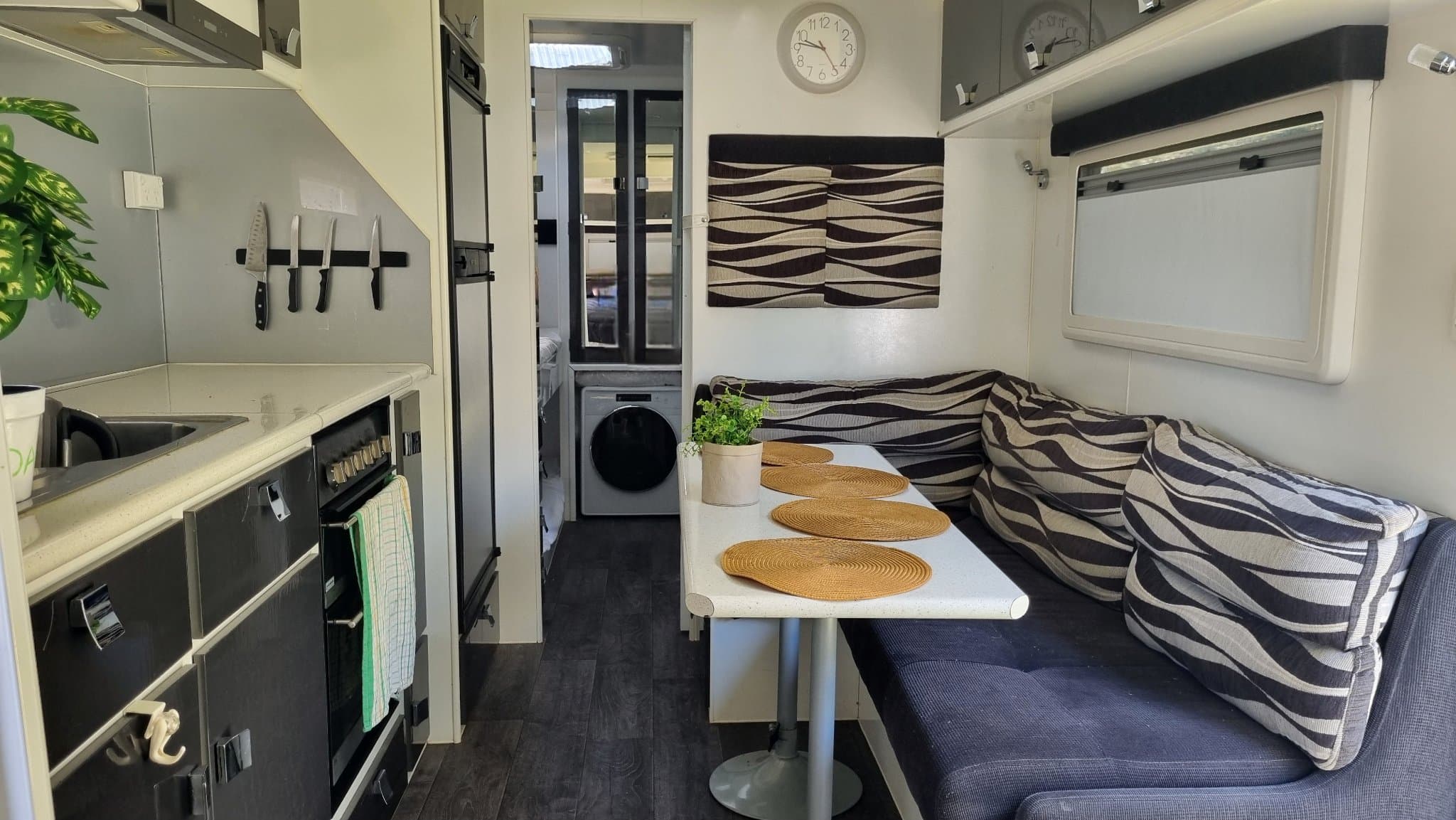 2015 Paramount Caravans Adventurer