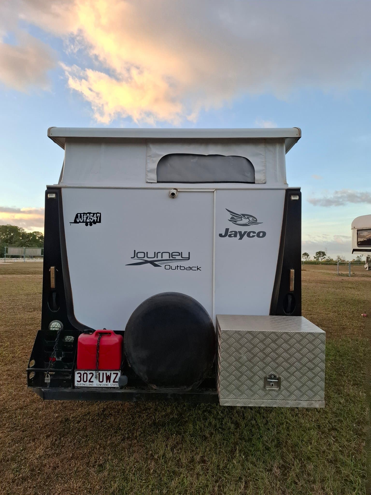 2014 Jayco Journey 17.55-8 Outback — photo 2