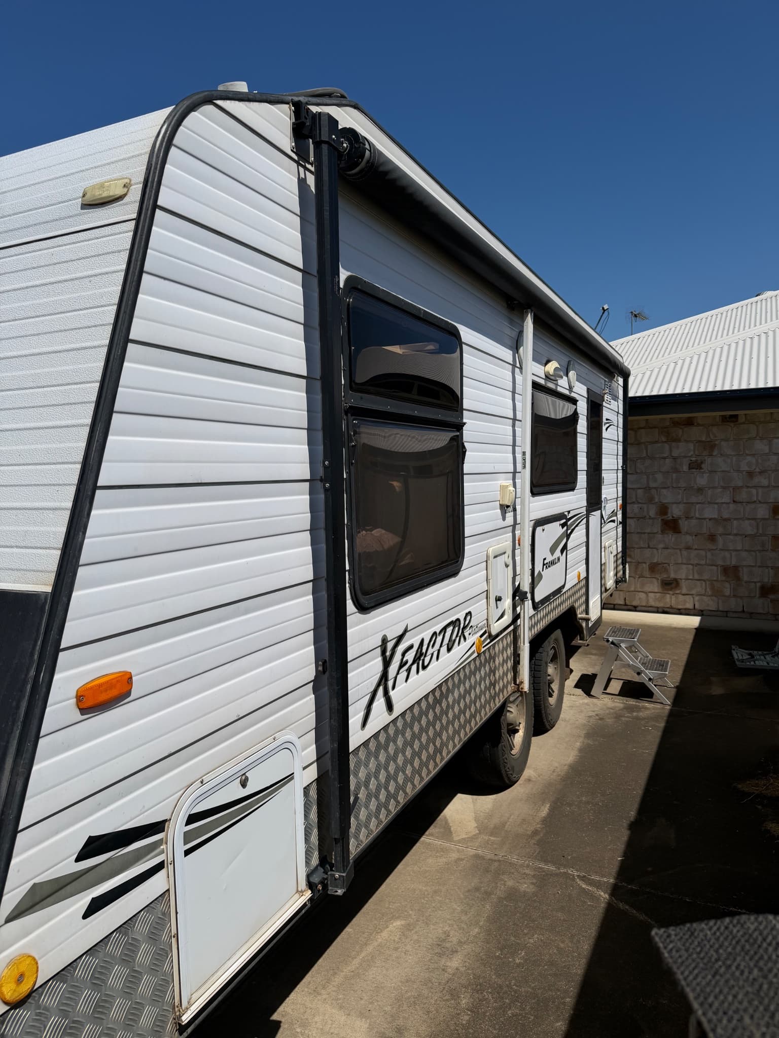 2012 Franklin Caravans X Factor Off Road 206 — photo 2