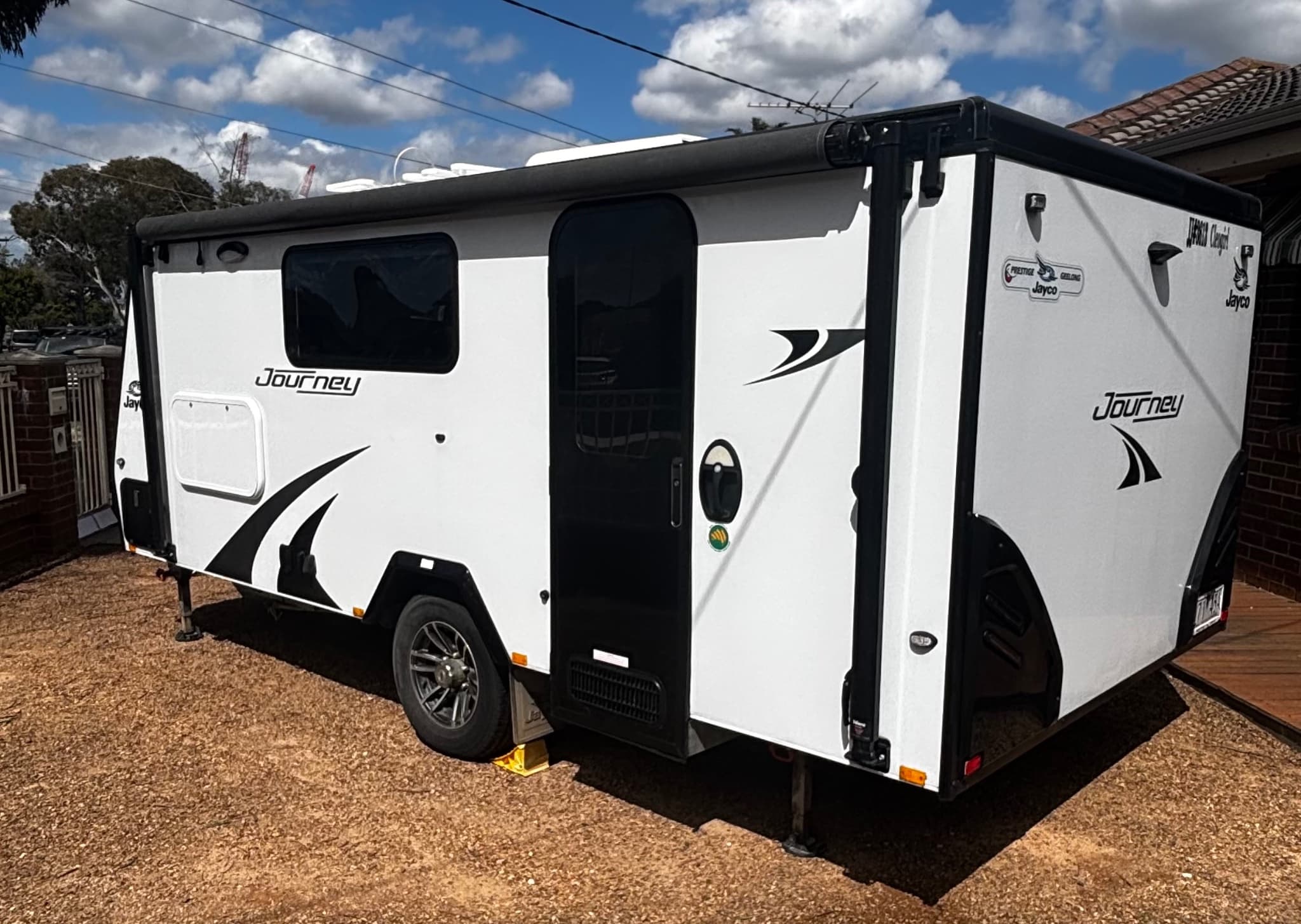 2023 Jayco Journey 15.48-6-JY — photo 2