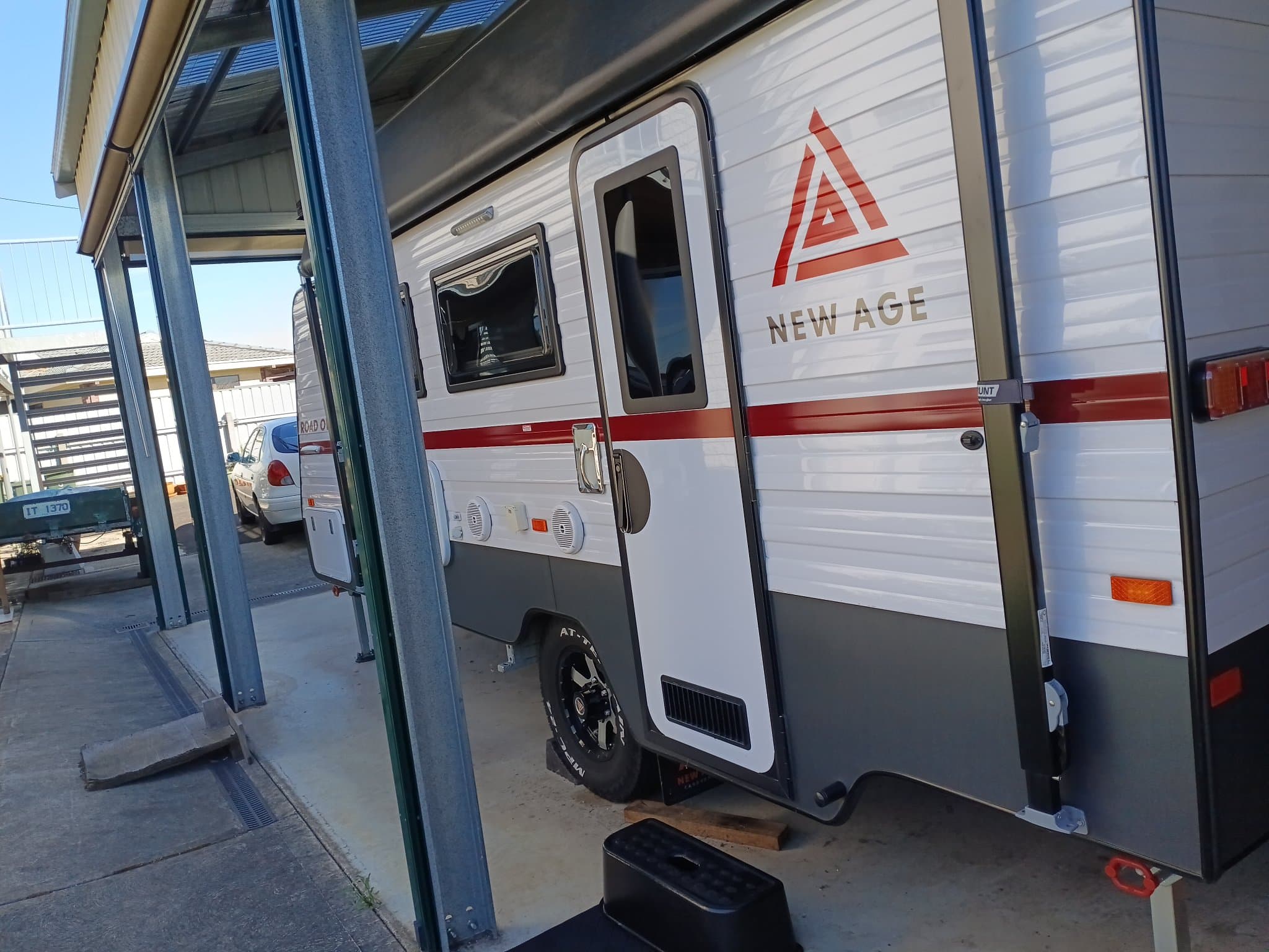 2020 New Age Caravans Road Owl Comfort 16ft