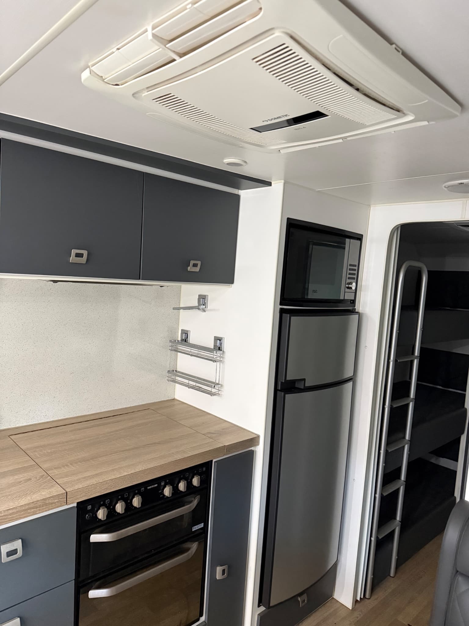 2021 Design RV CRX Forerunner — photo 2