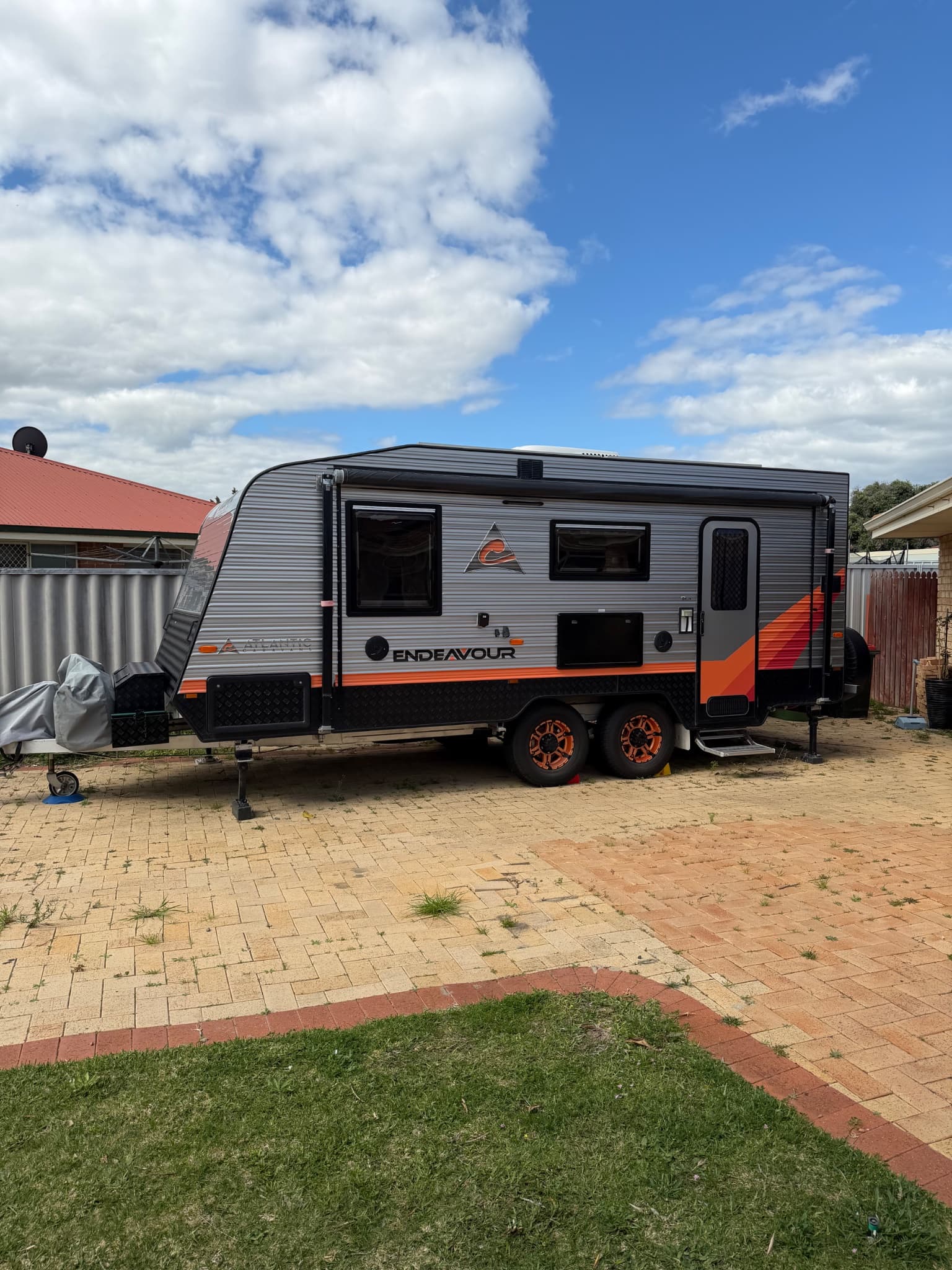 2016 Atlantic Caravans Endeavour 19f