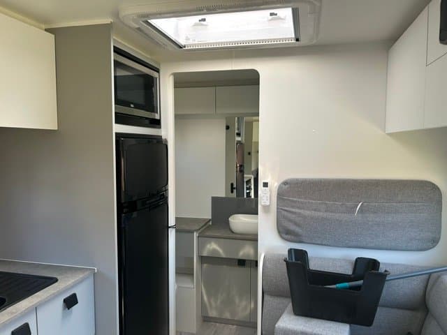 2024 New Age Caravans Manta Ray 16ER Adventurer — photo 2