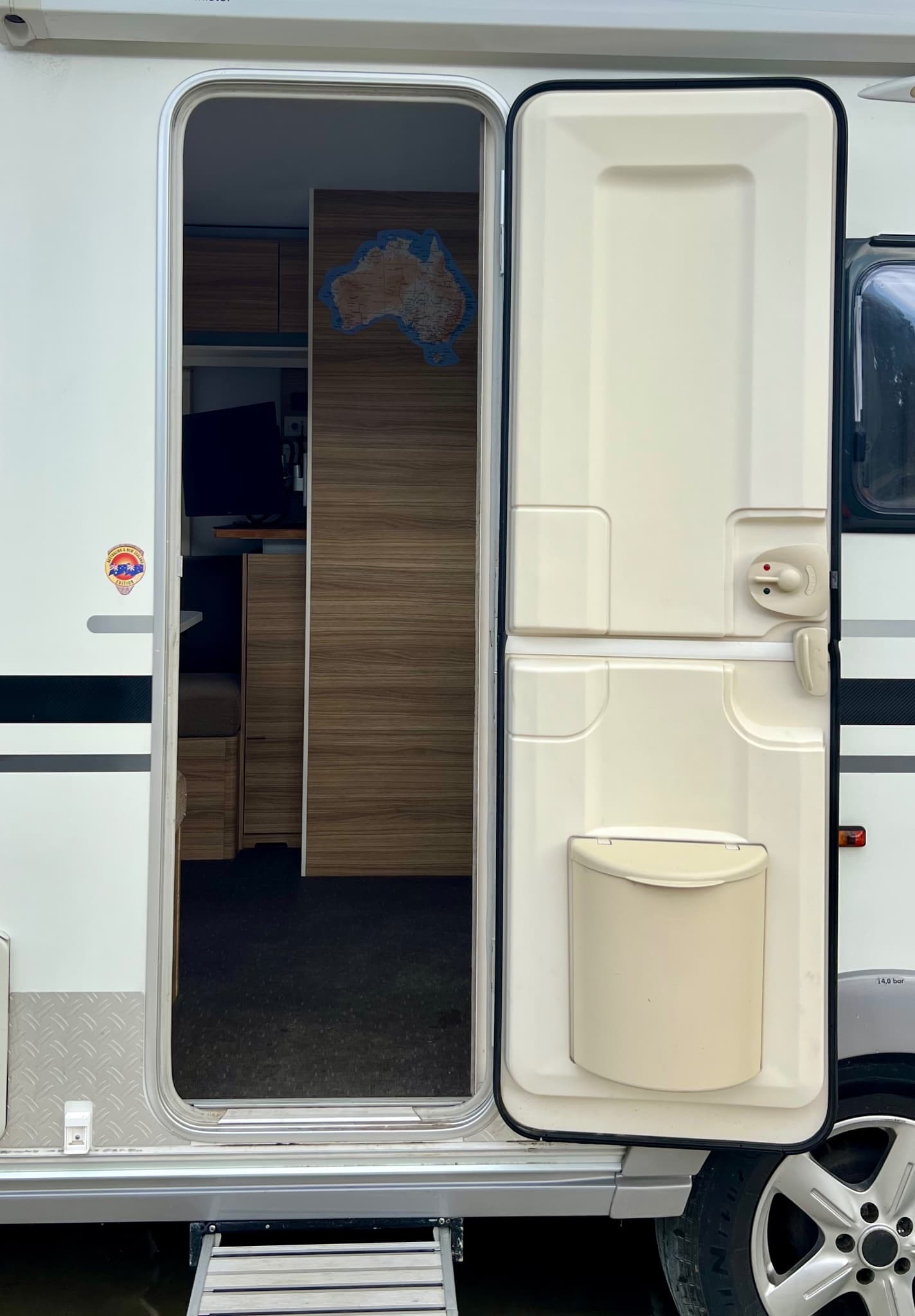 2017 Adria Altea 552 UP — photo 3