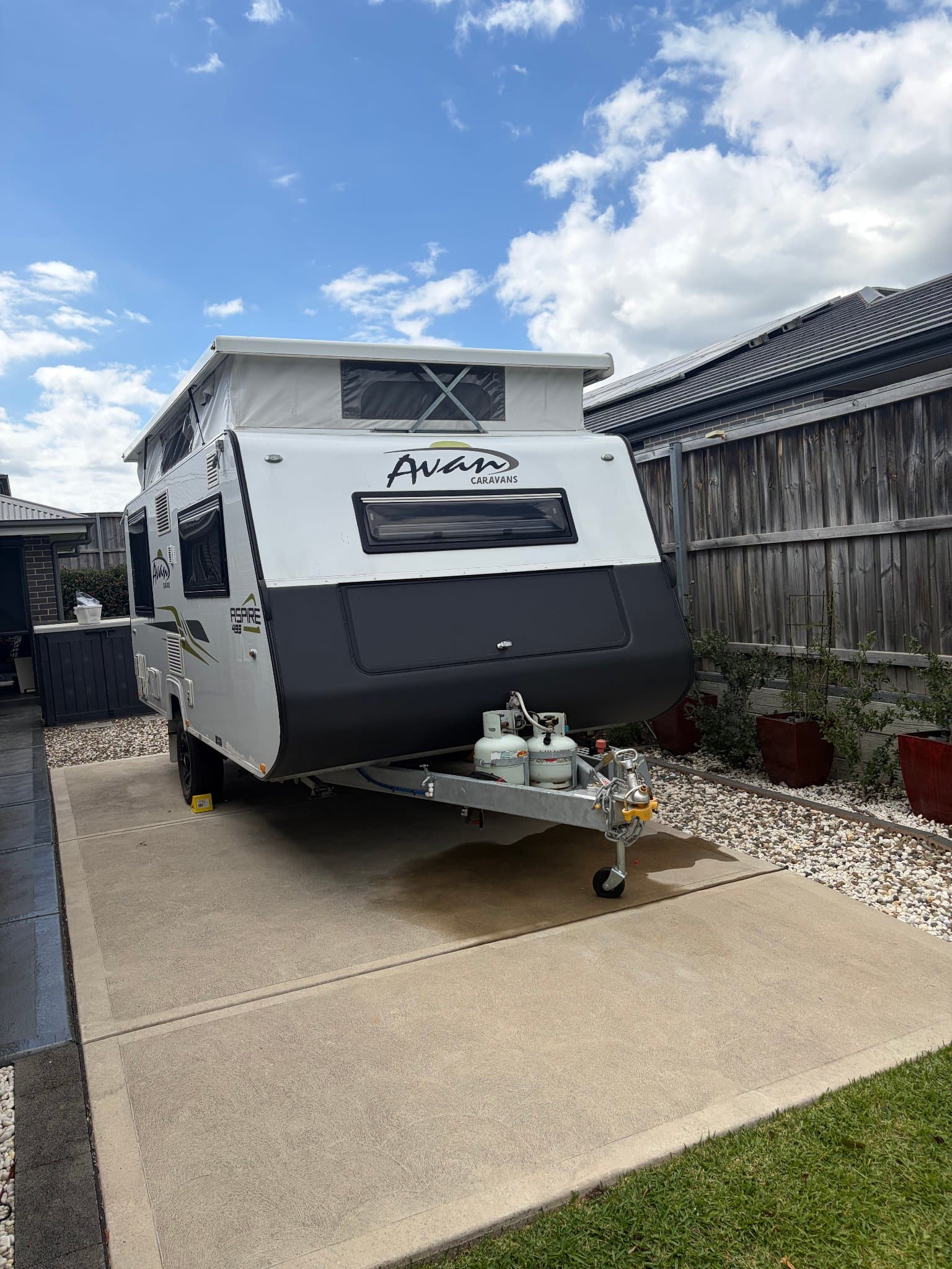 2021 Avan Aspire 499 Double Pop top — photo 2