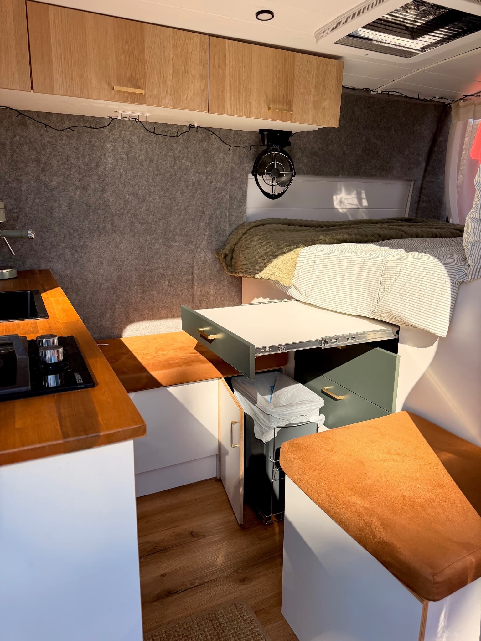 2014 Renault Master MWB - Campervan Conversion — photo 2