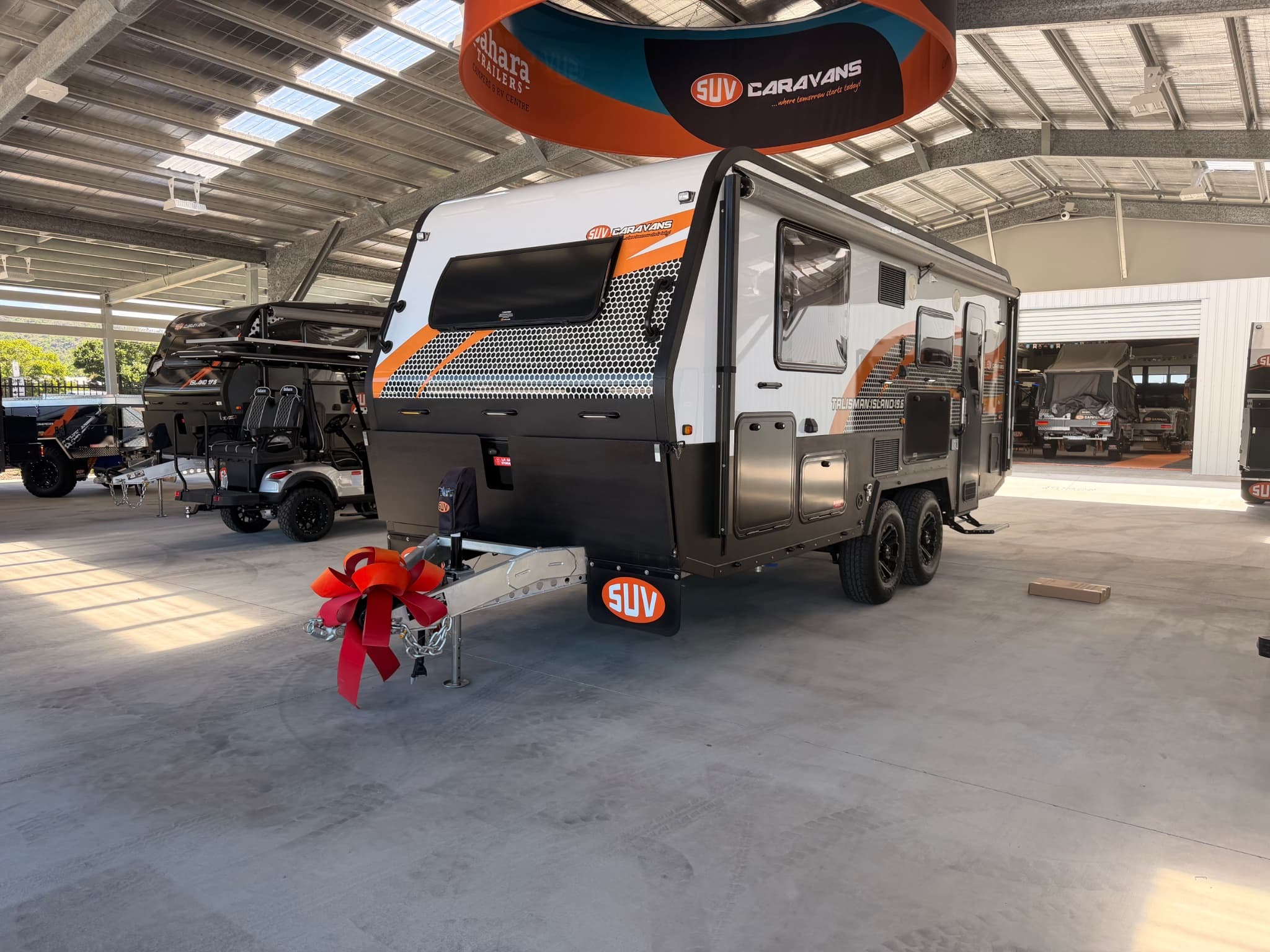 2025 Sahara Trailers SUV Talisman Island 19.6 Family