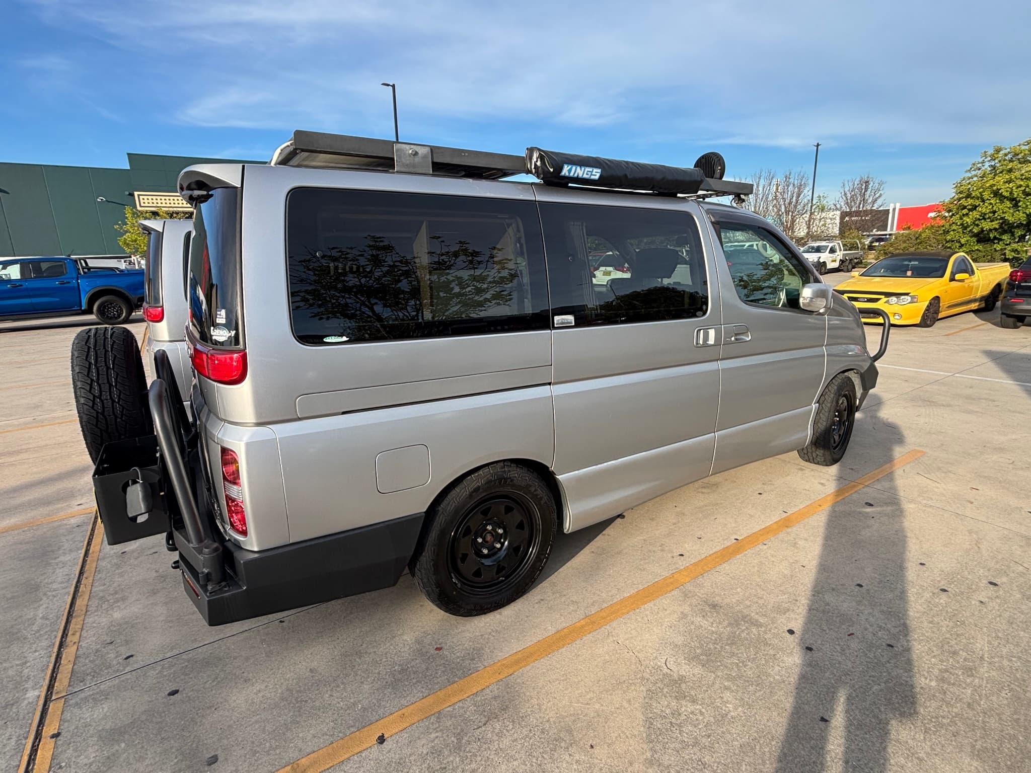 2006 Nissan Elgrand E51 — photo 2
