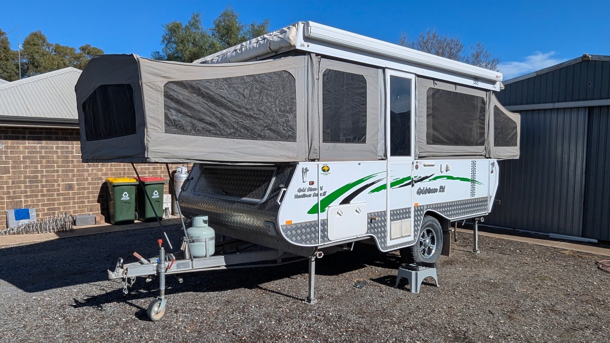2013 Goldstream RV Gold Storm RL Vacationer Series III — photo 2