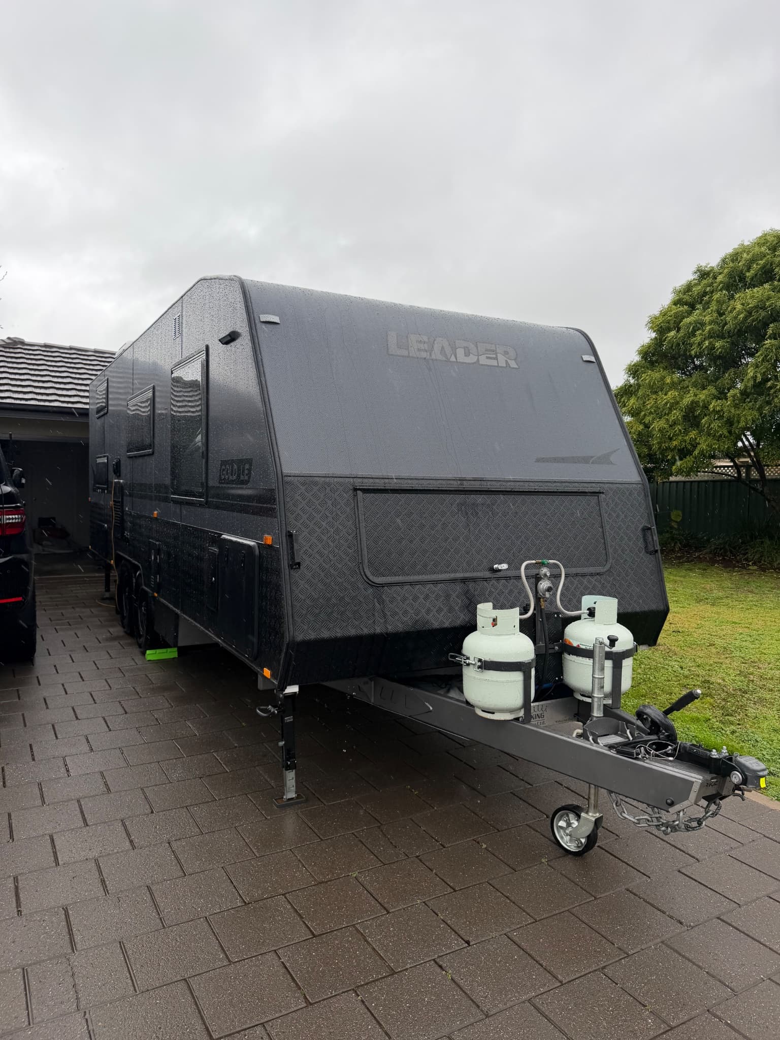 2025 Leader Caravans Gold LE Family 21ft 6