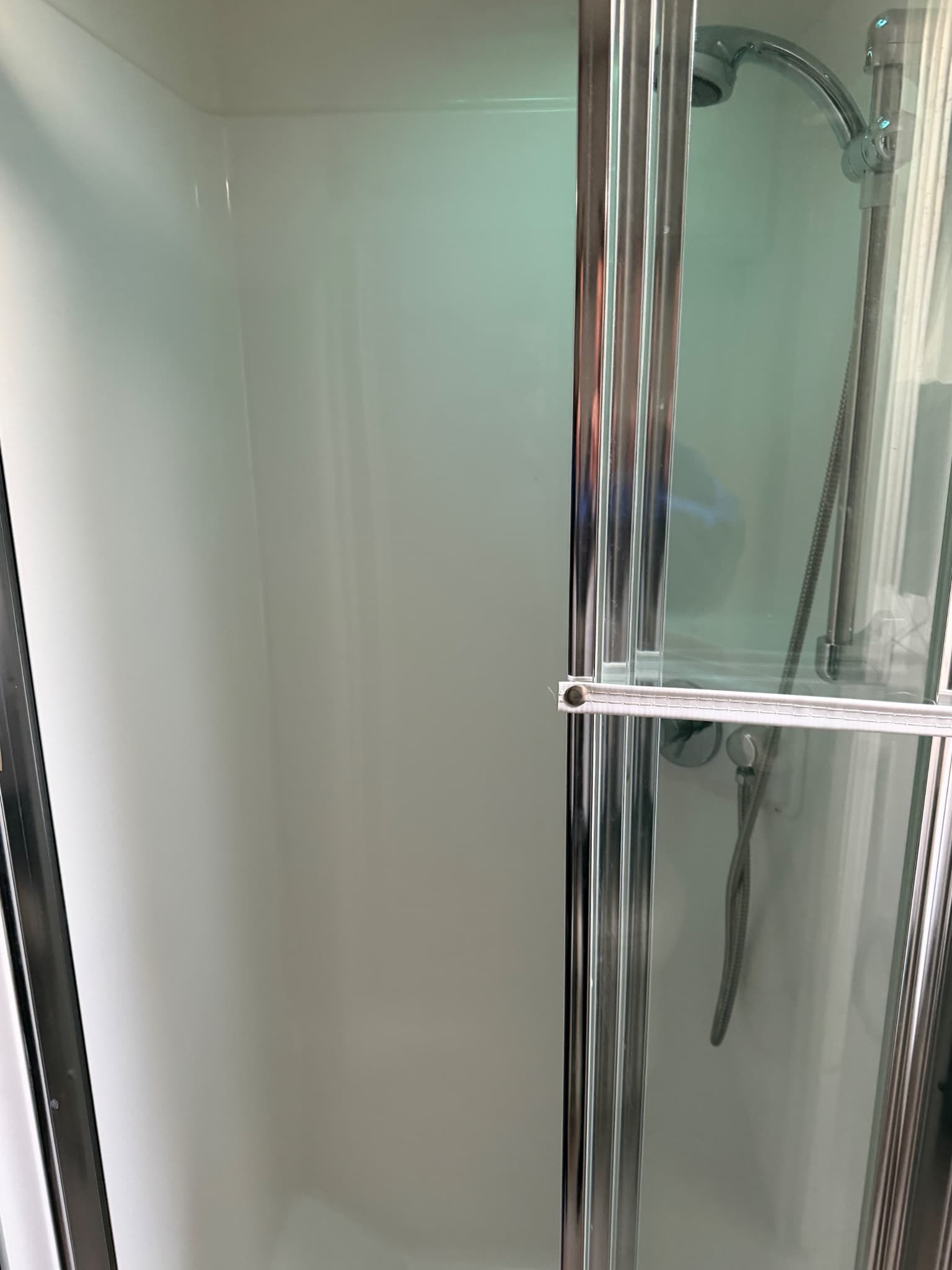 2020 Jayco Journey 15.48-6-JY — photo 2