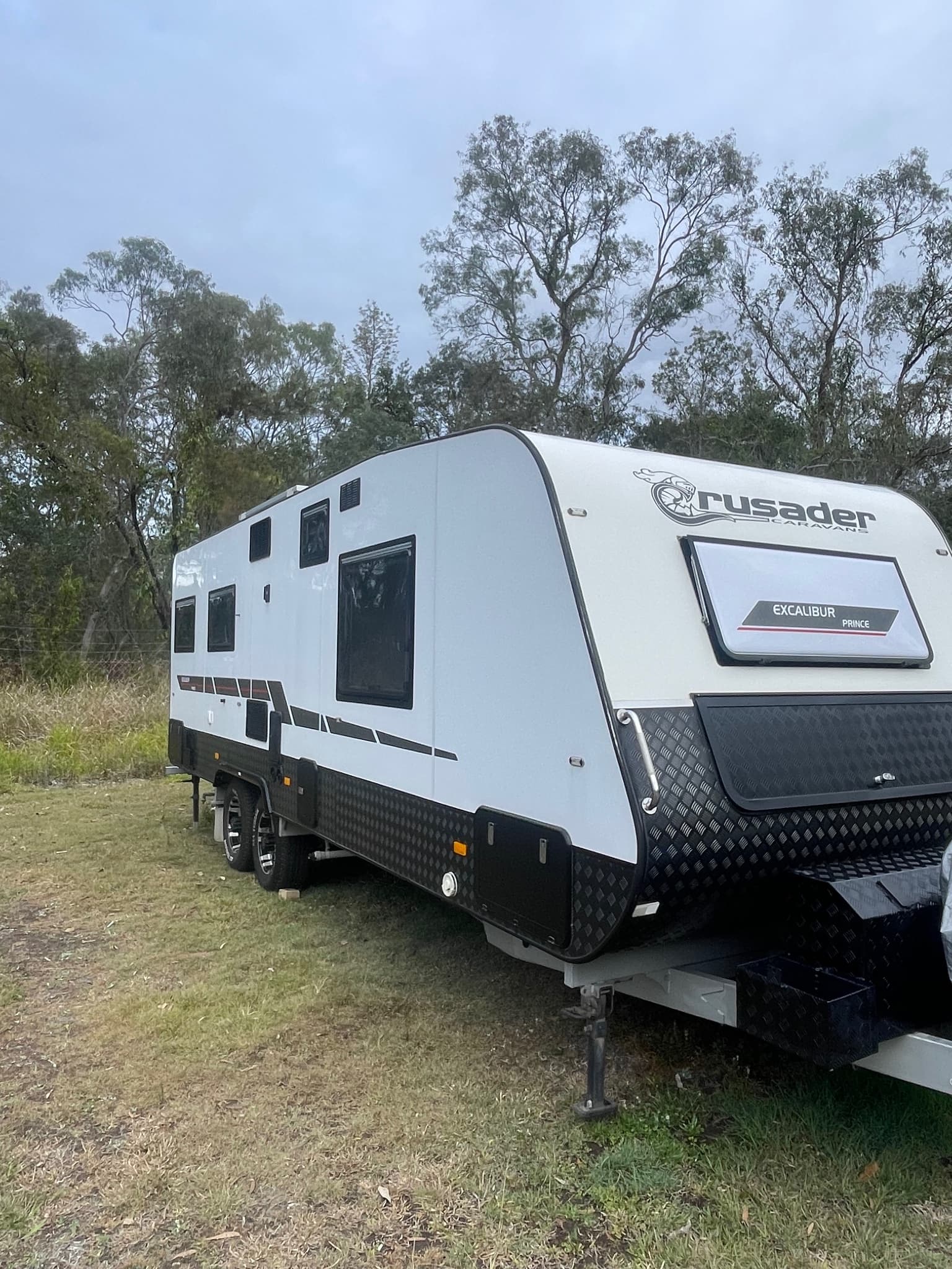 2017 Crusader Caravans Excalibur Prince 23'11 — photo 2