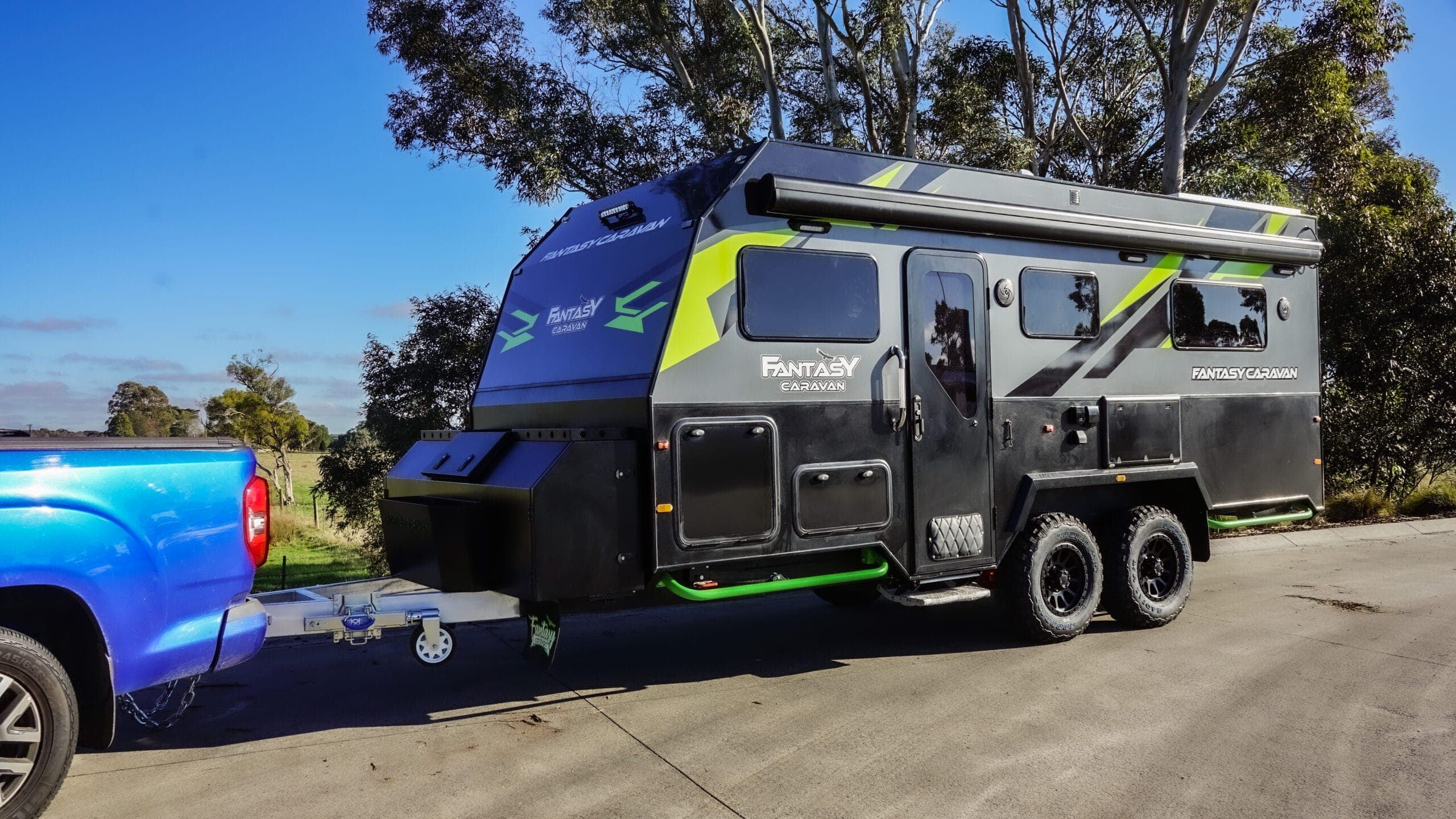 Fantasy Caravan Toy Hauler 19 – 19ft Toy Hauler Caravan