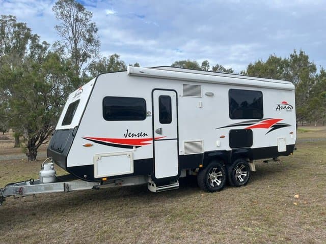 2015 Avan 609 Jensen Hard top