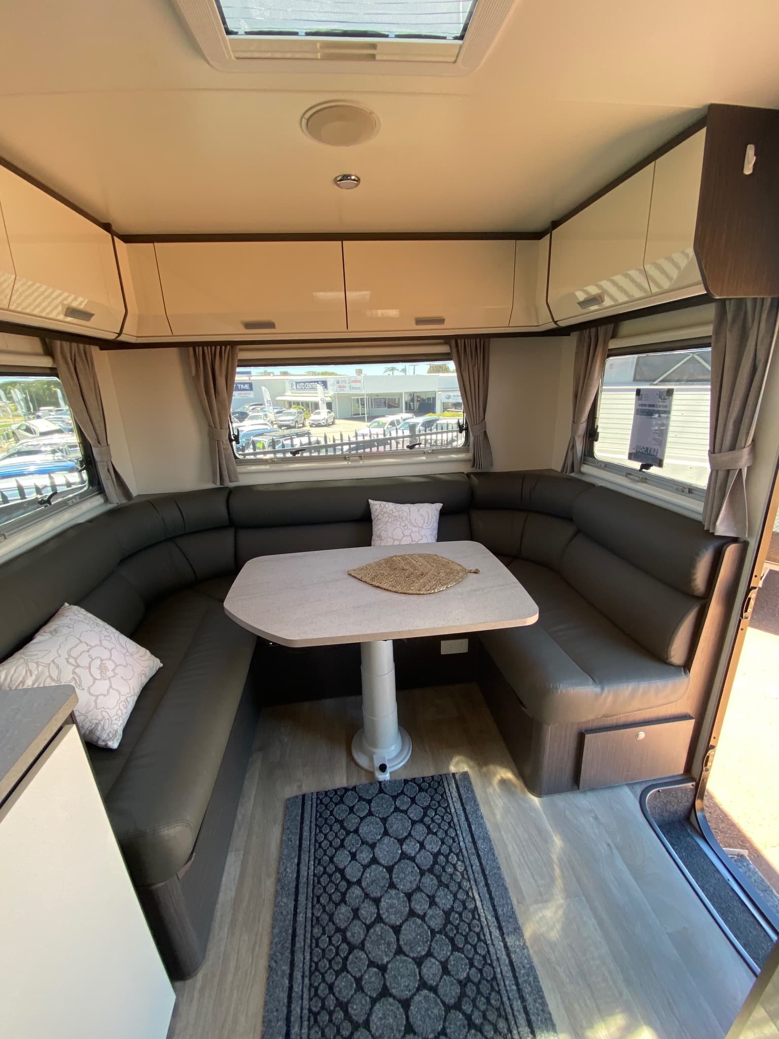2019 Jayco Discovery 22.68-3 Outback