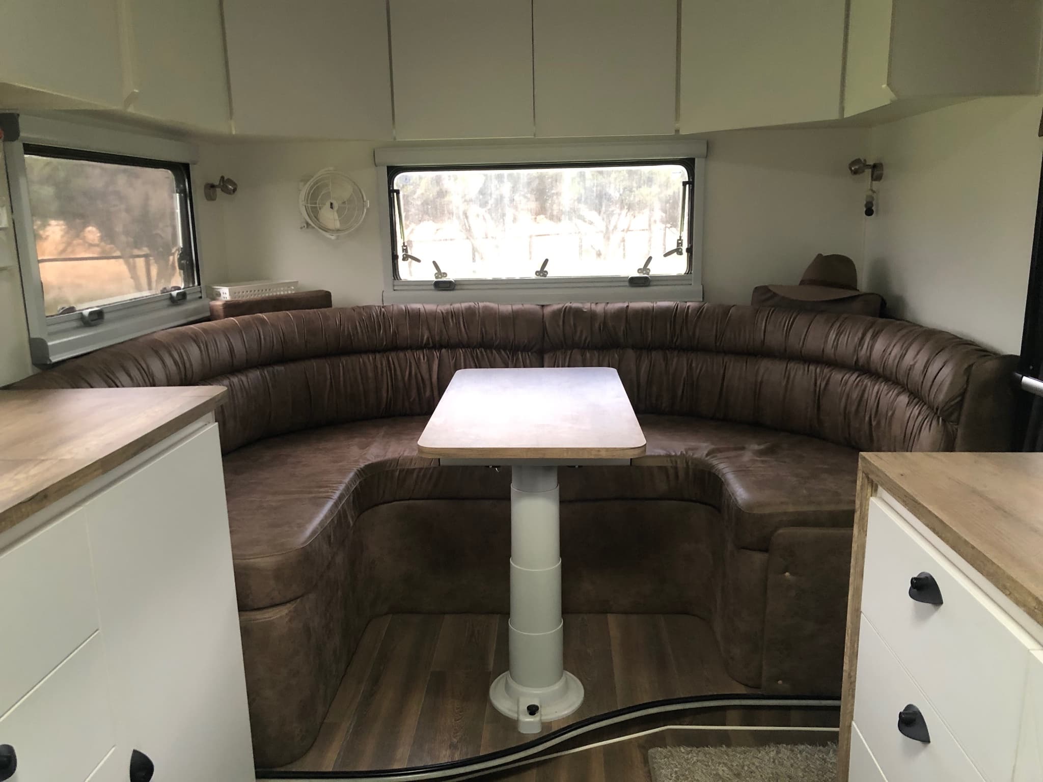 2023 Malibu Caravans Hurricane — photo 2