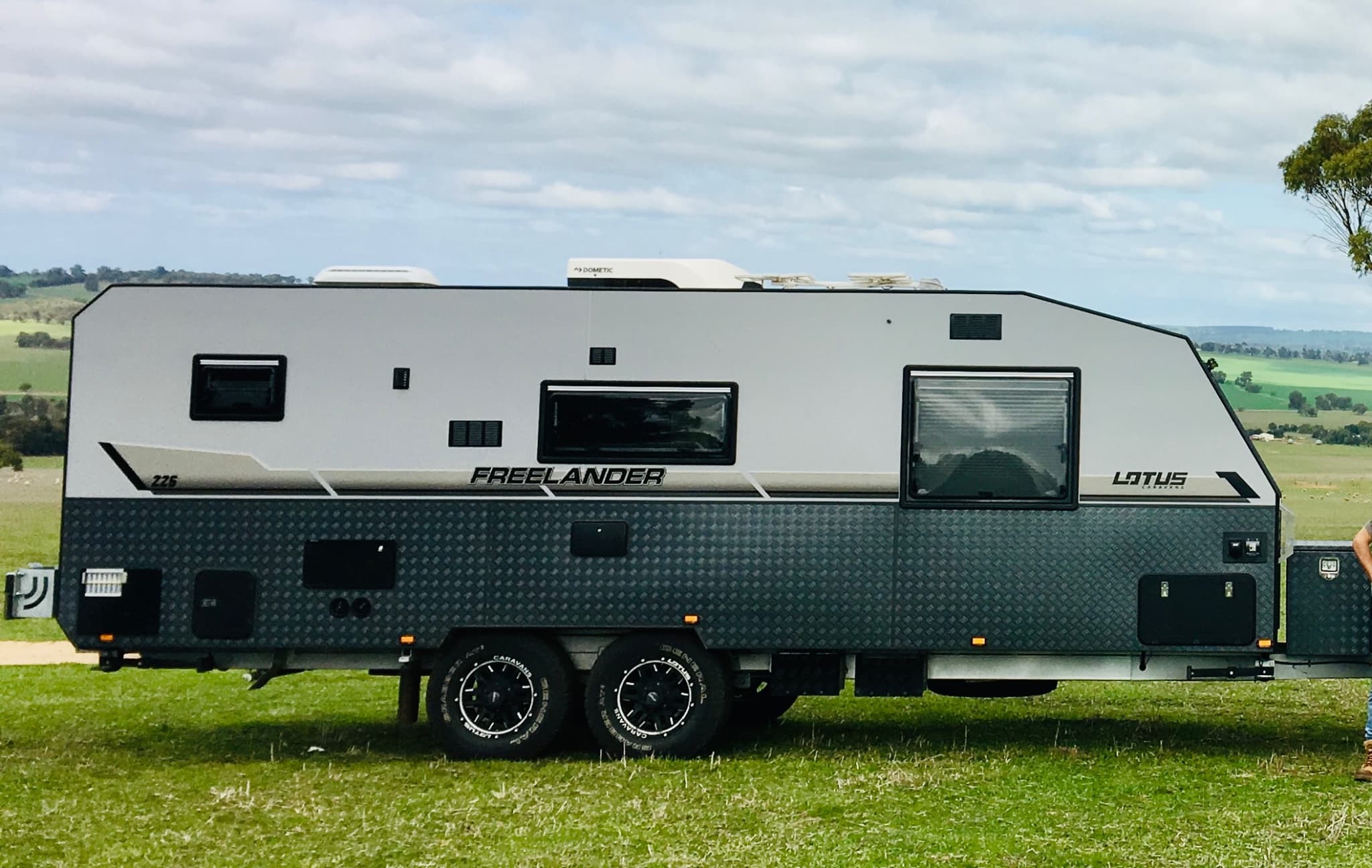 2017 Lotus Caravans Freelander 22'6