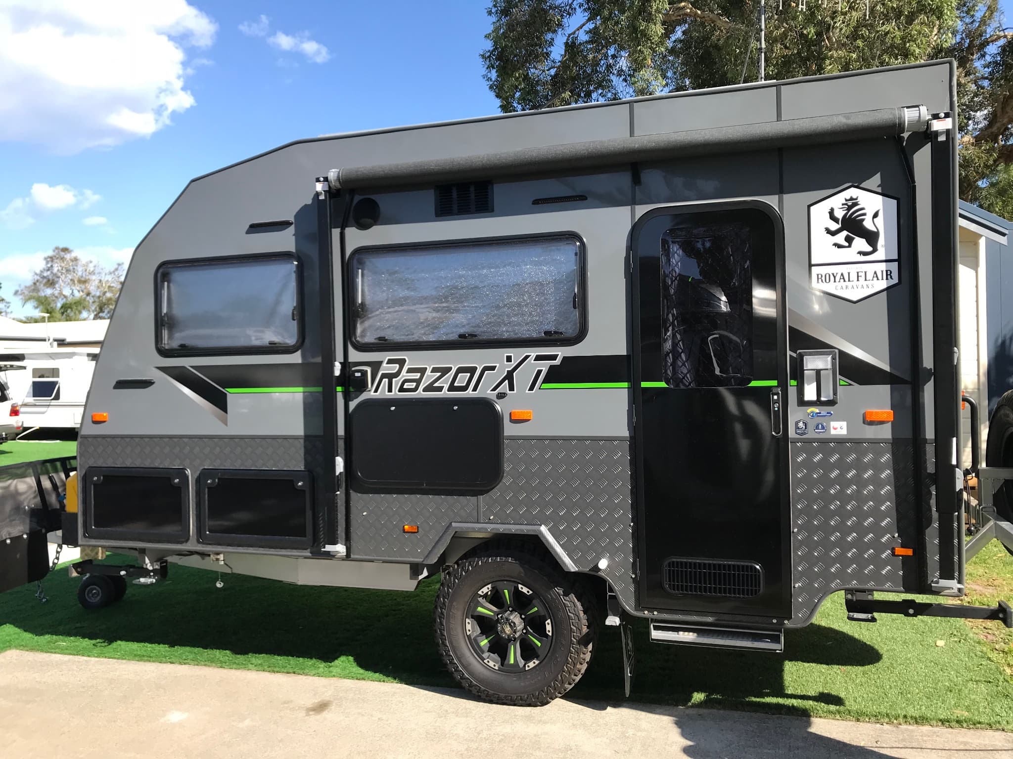 2018 Royal Flair Caravans Razor XT 14'6-2