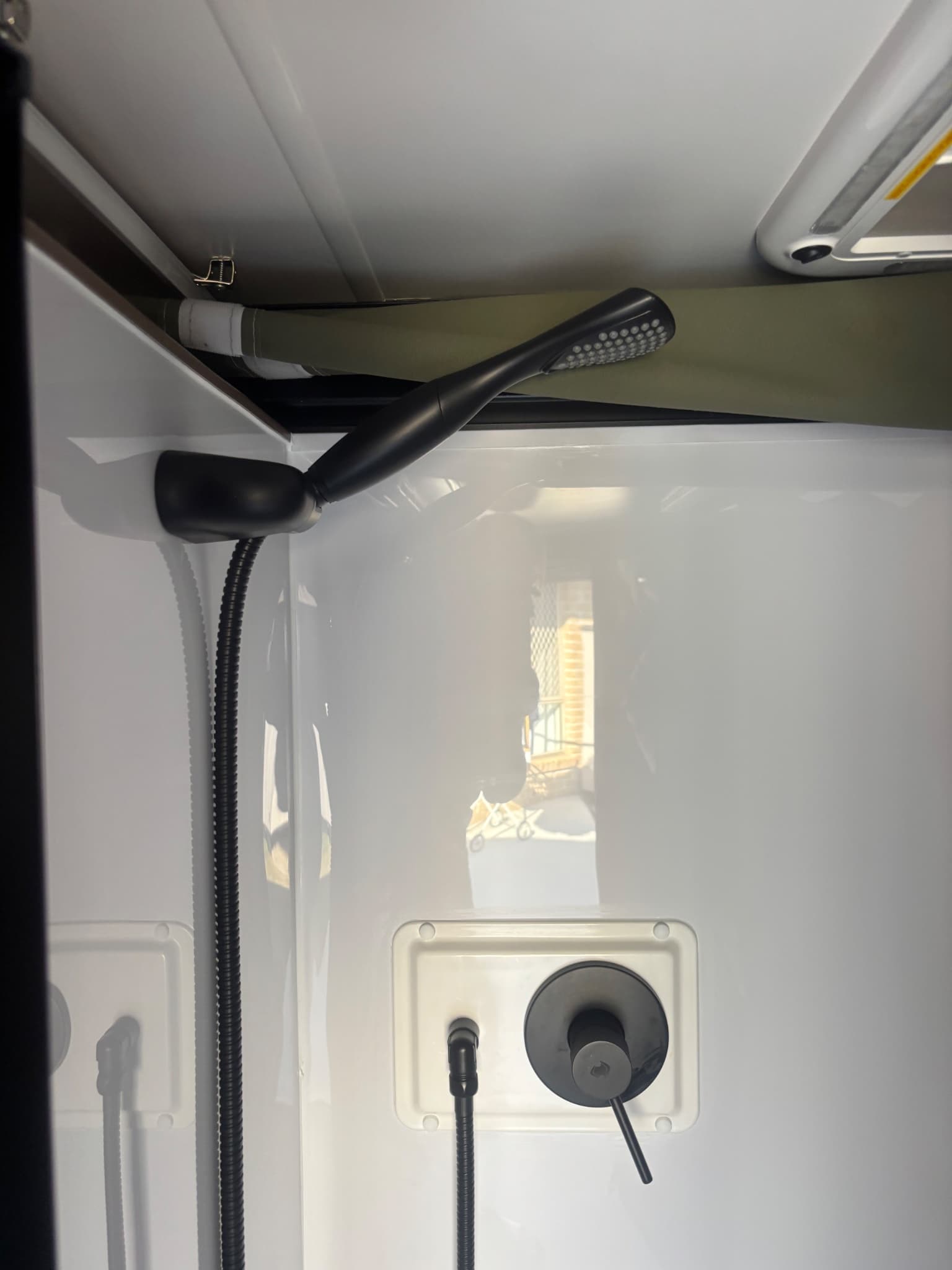 2024 Jayco Crosstrak Hybrid 14.44-1 ā photo 2